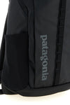 water-repellent and abrasion-resistant polyester ripstop black hole® pack back