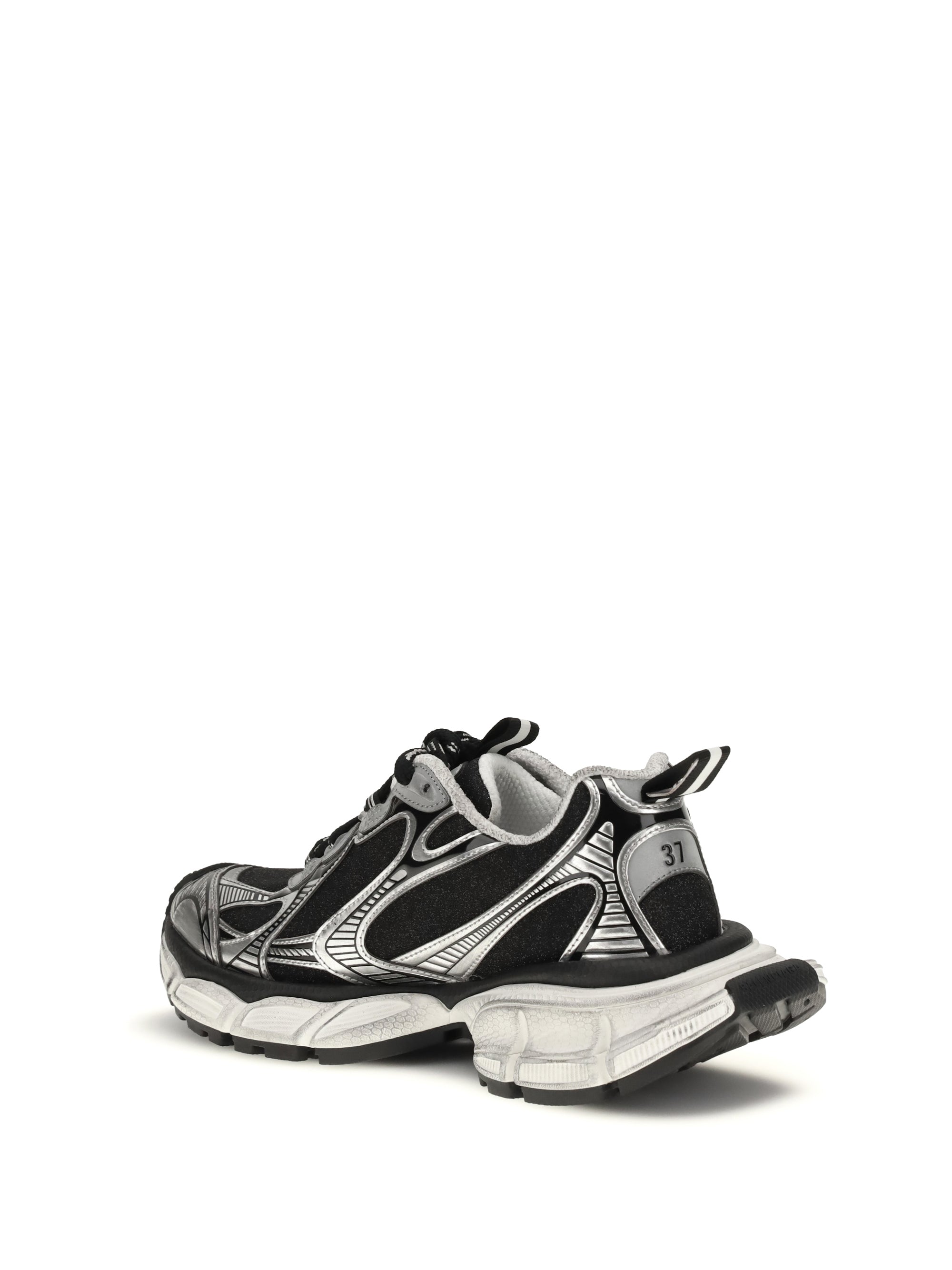 3xl sneakers