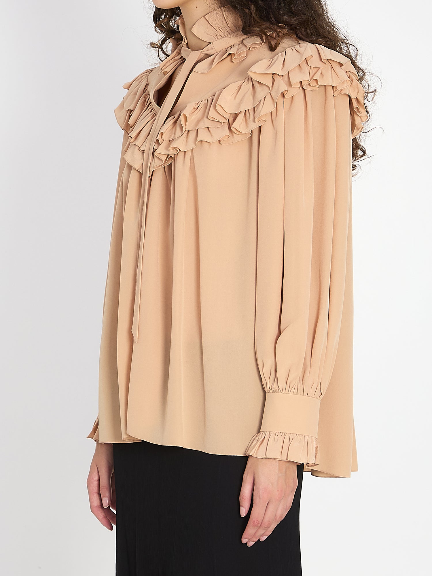 CHLOE 36 oversized shirt with ruffles
