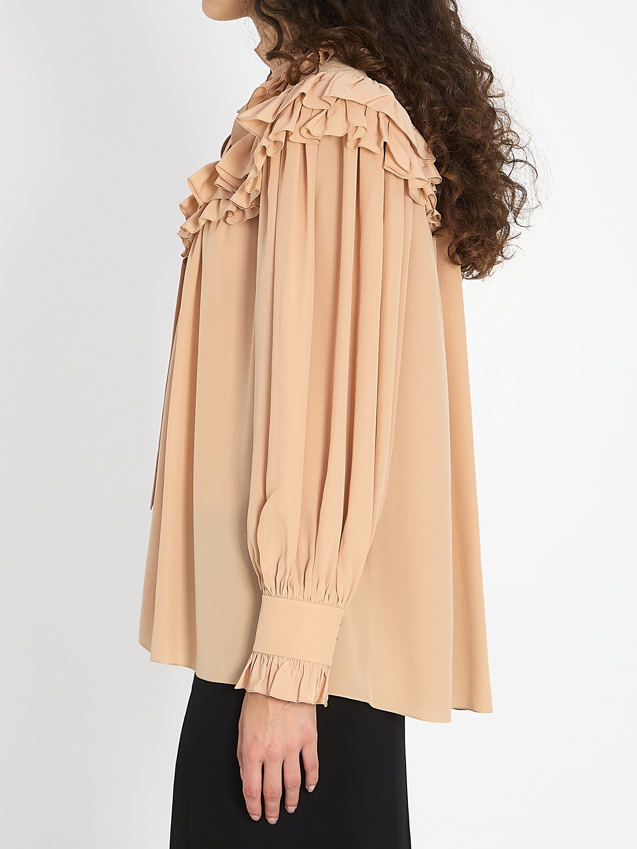 CHLOE 36 oversized shirt with ruffles
