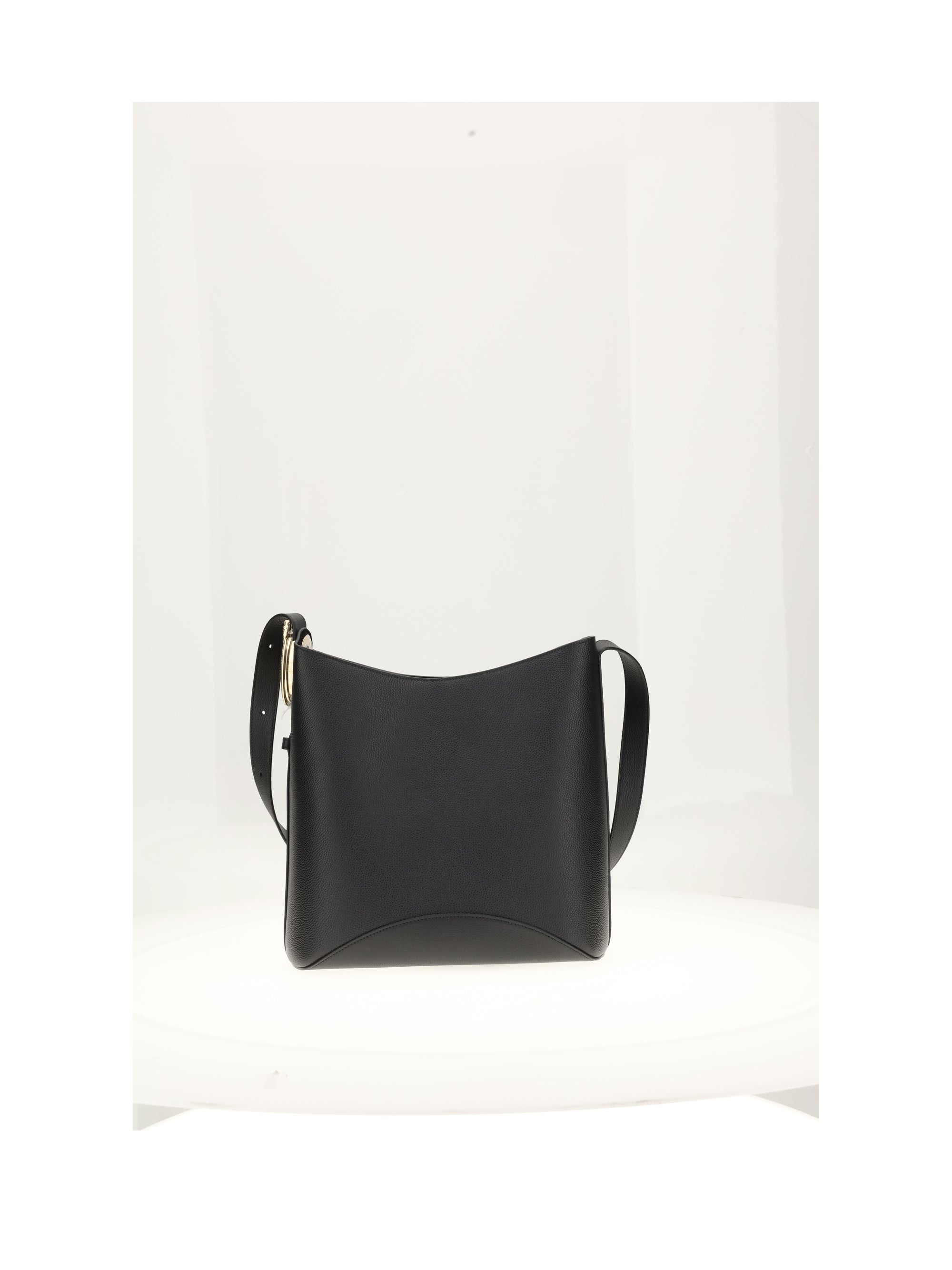 dior medallion lock medium bucket