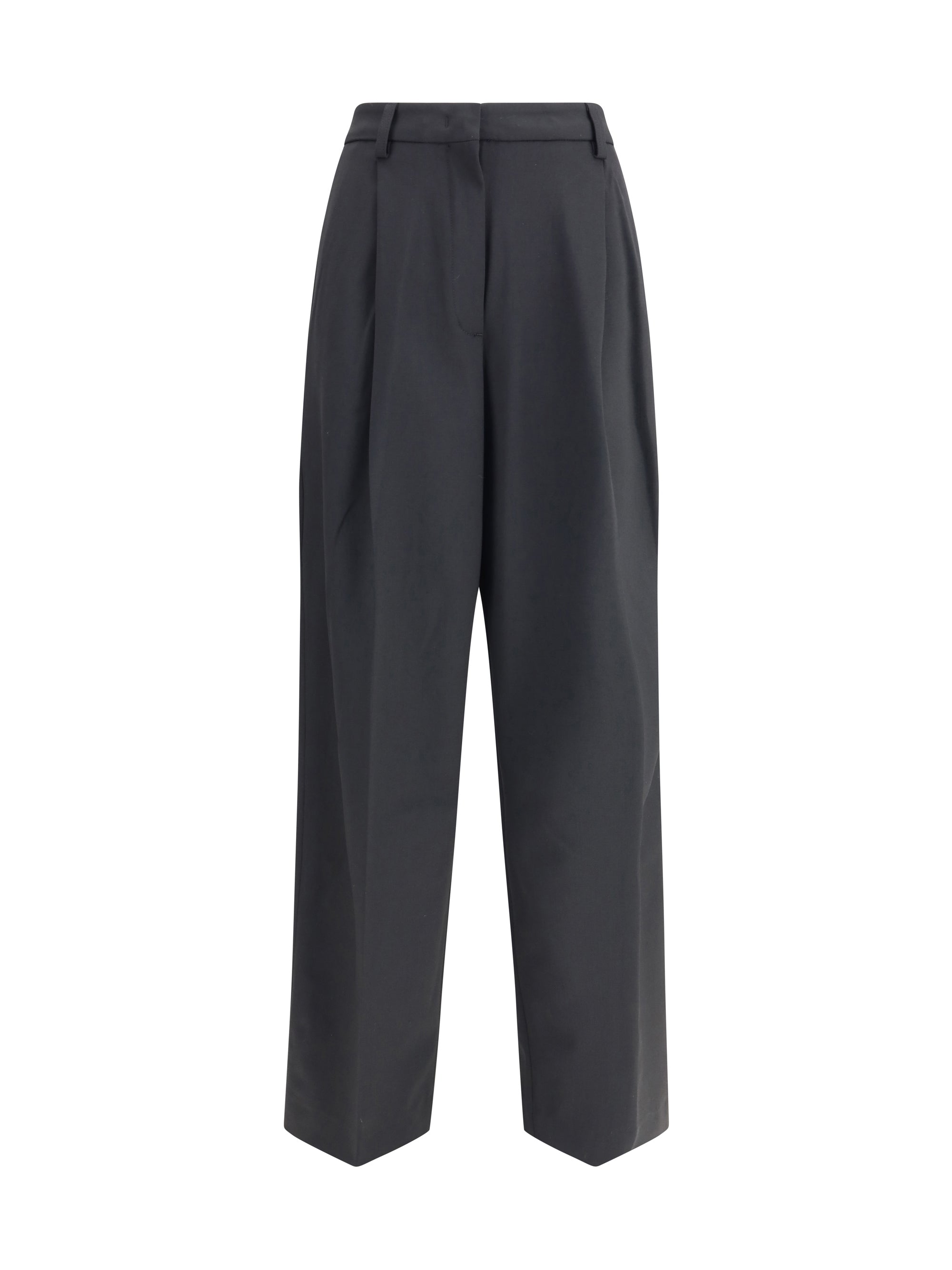 pleated pants