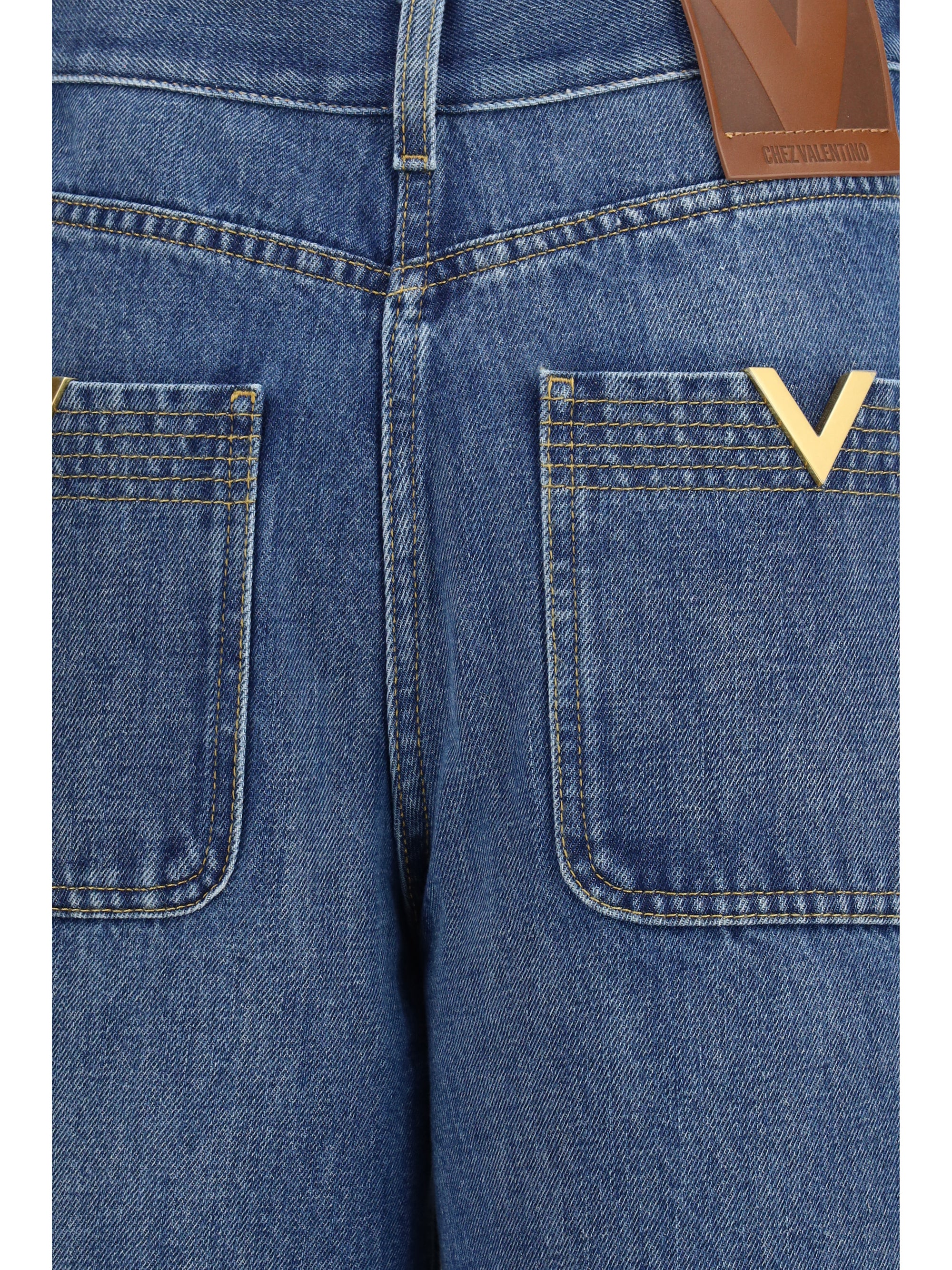 logo detail jeans