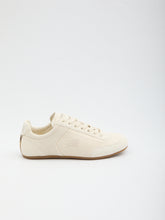 BURBERRY 36 knight runner 