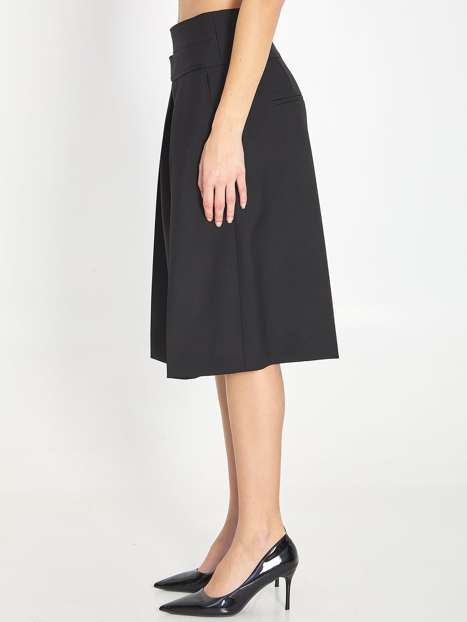 CHLOE 38 bermuda shorts with double belt