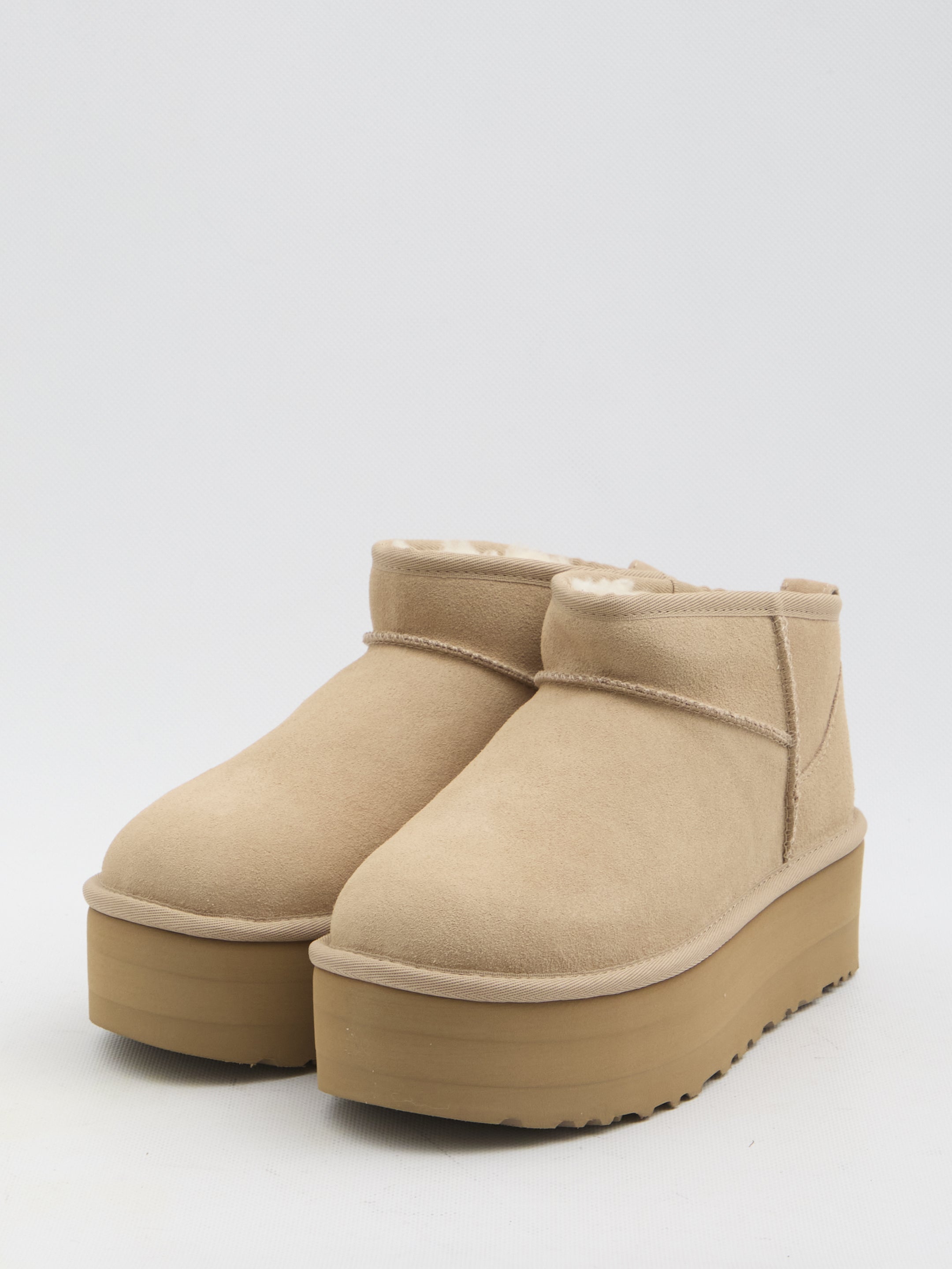 UGG 10 classic ultra mini platform boots