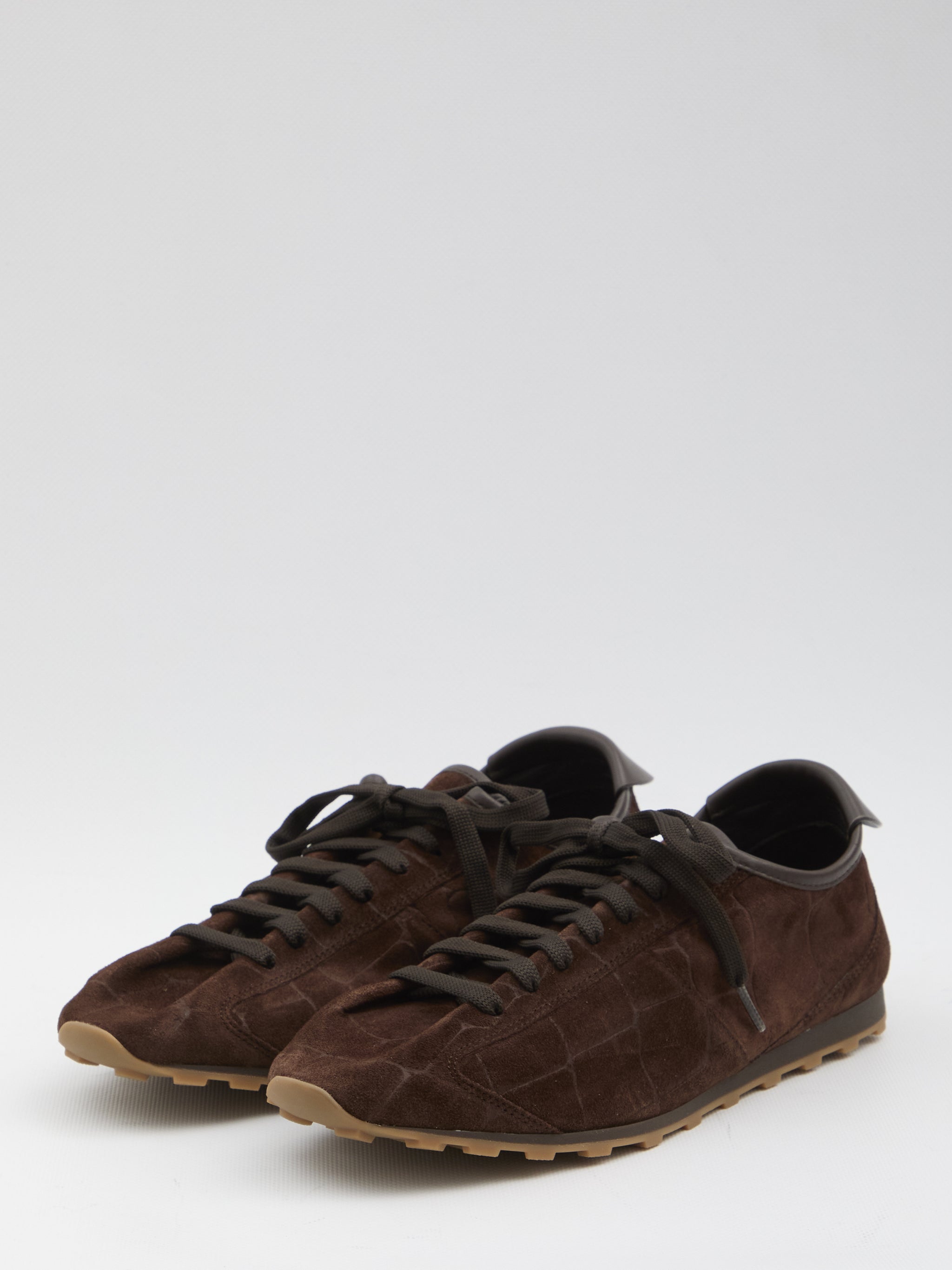 les tennis sneaker