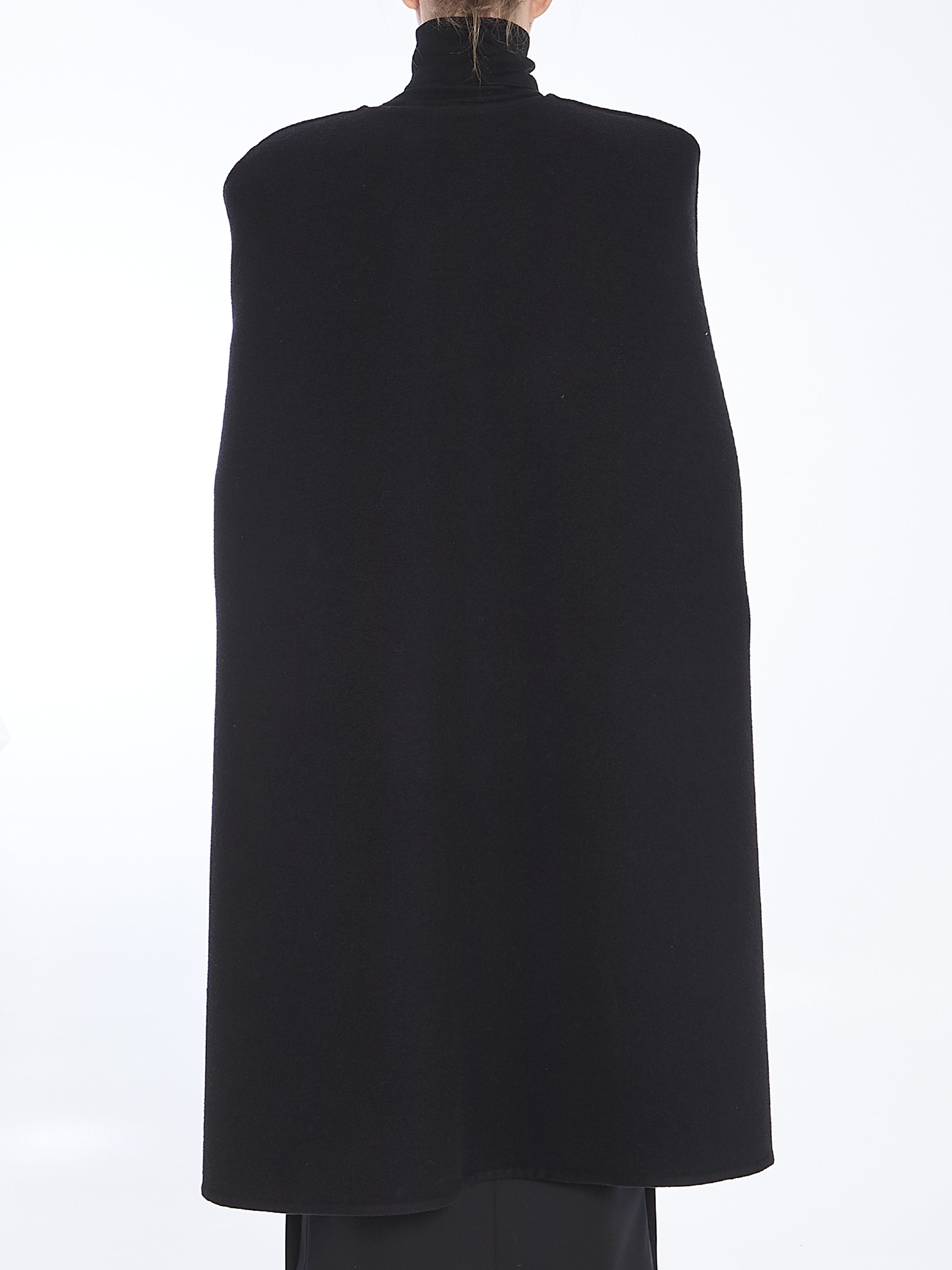 VALENTINO GARAVANI 40 fluffy cashmere blend cape