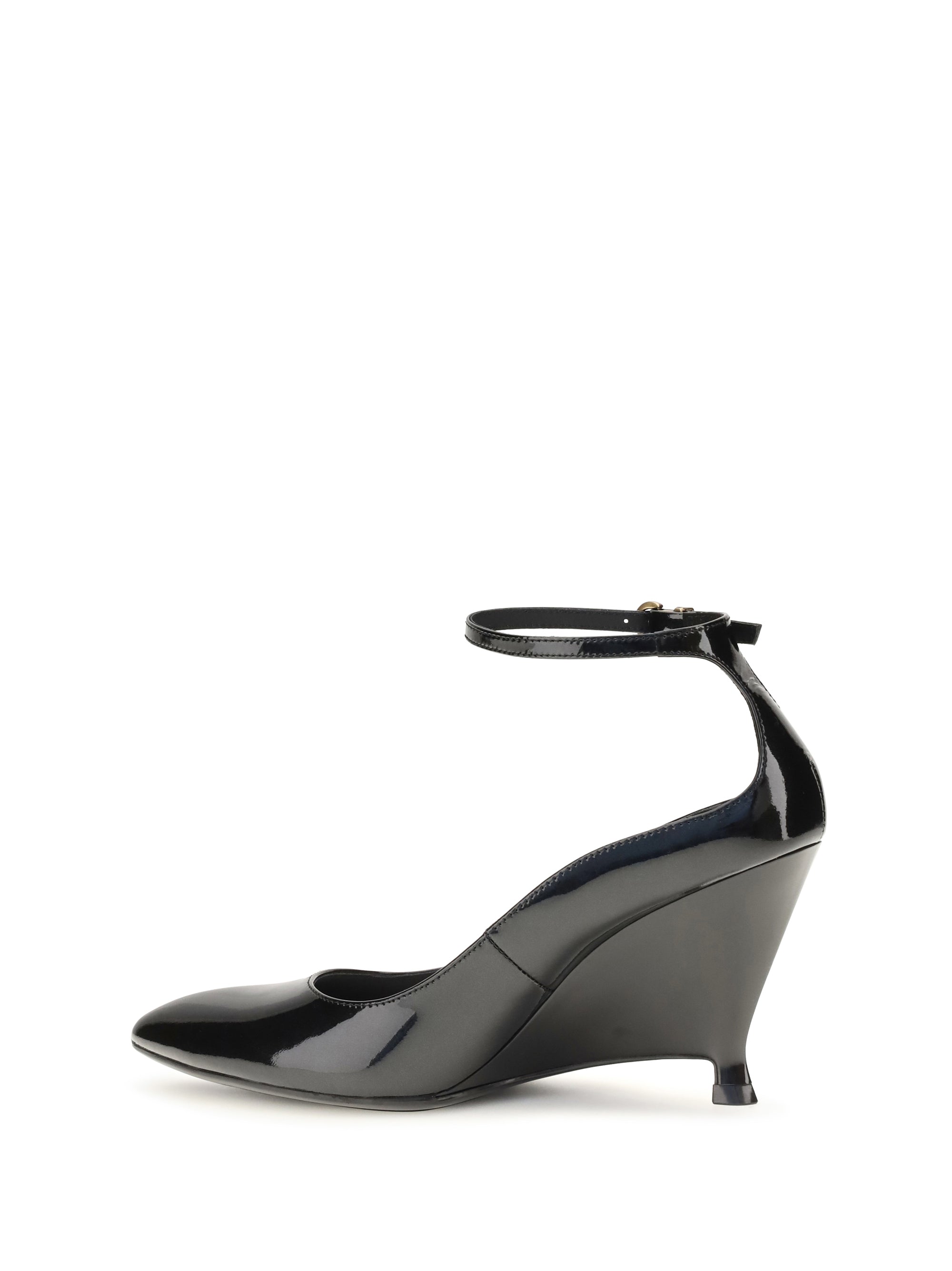 gwen leather pumps