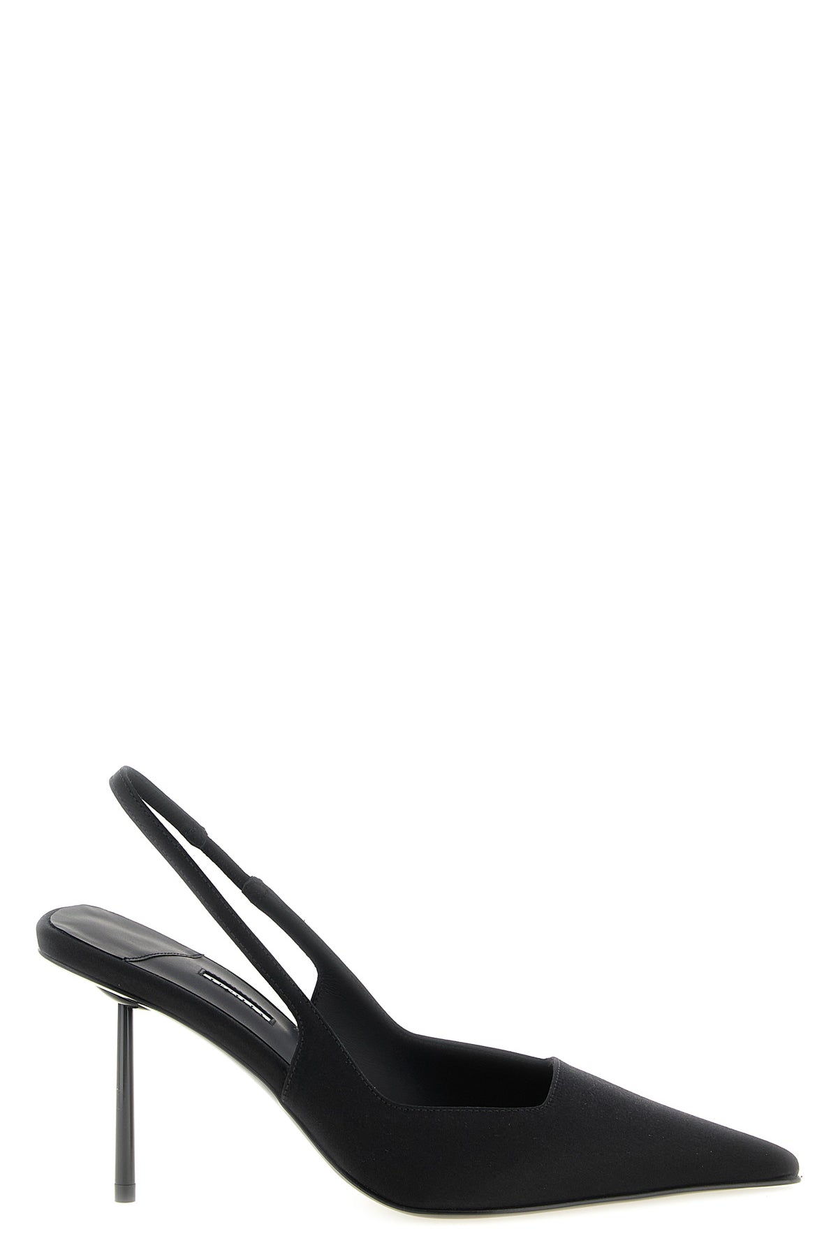 le silla amelia slingbacks define a new footwear geometry through a sharp and