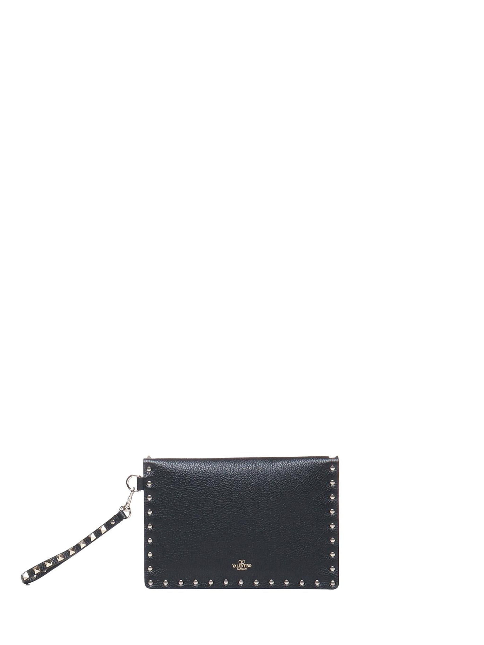 grainy calfskin rockstud pouch