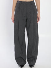 THE LATEST  40 cara pants