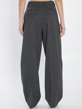 THE LATEST  40 cara pants