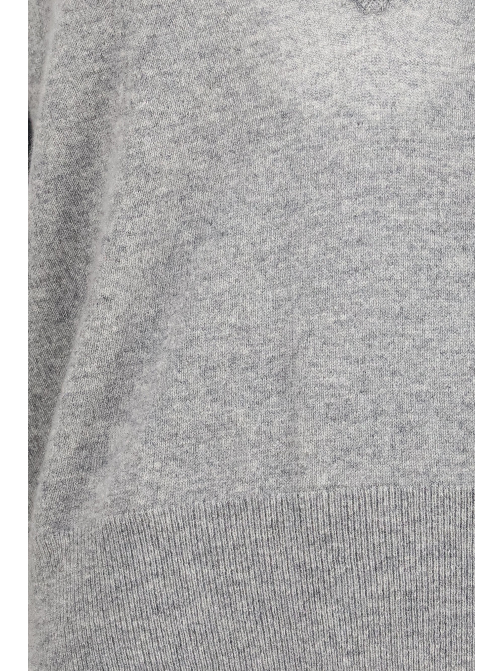n°491 v-neck cashmere sweater