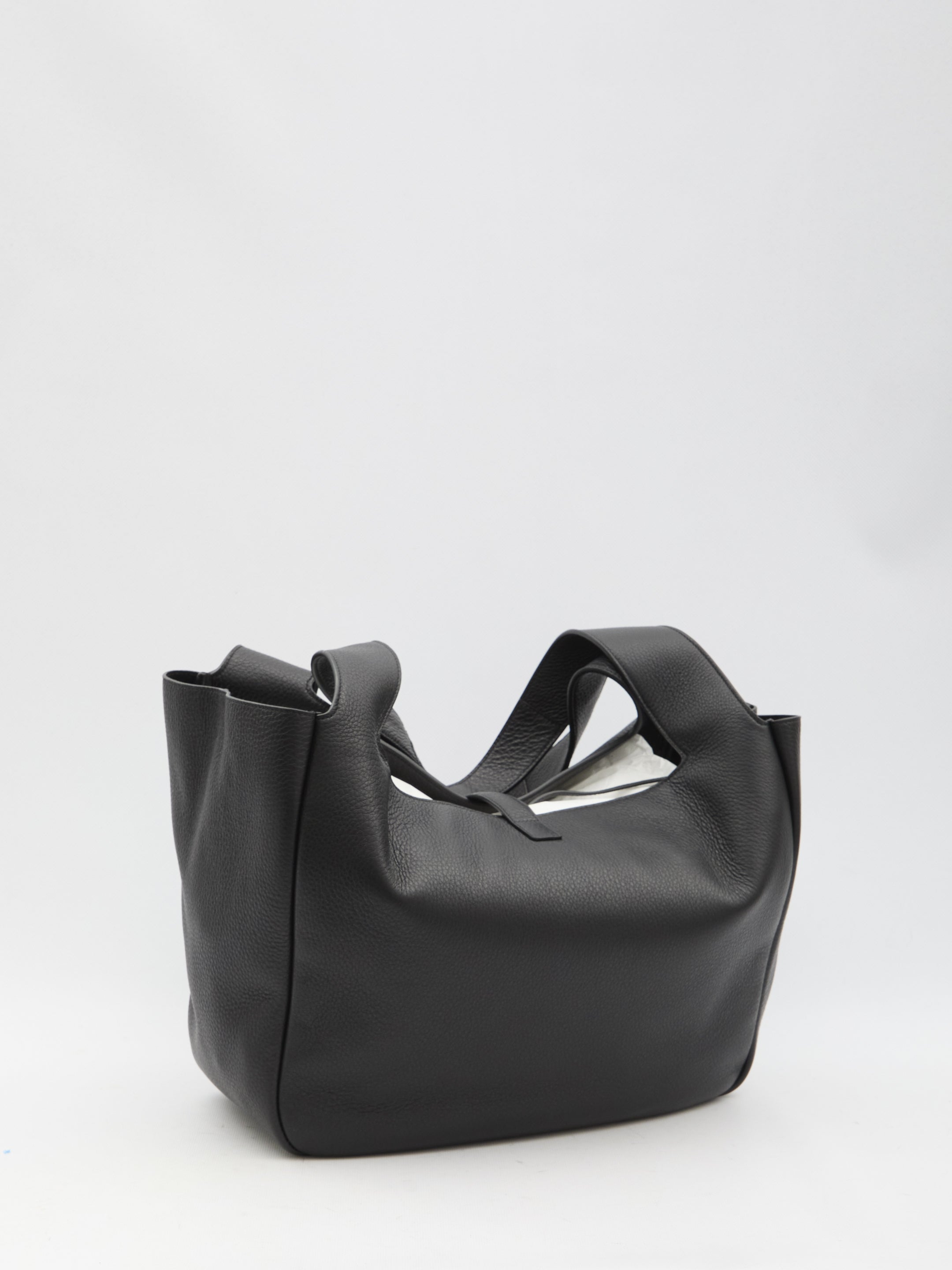 SAINT LAURENT OS le 5 à 7 bea bag medium