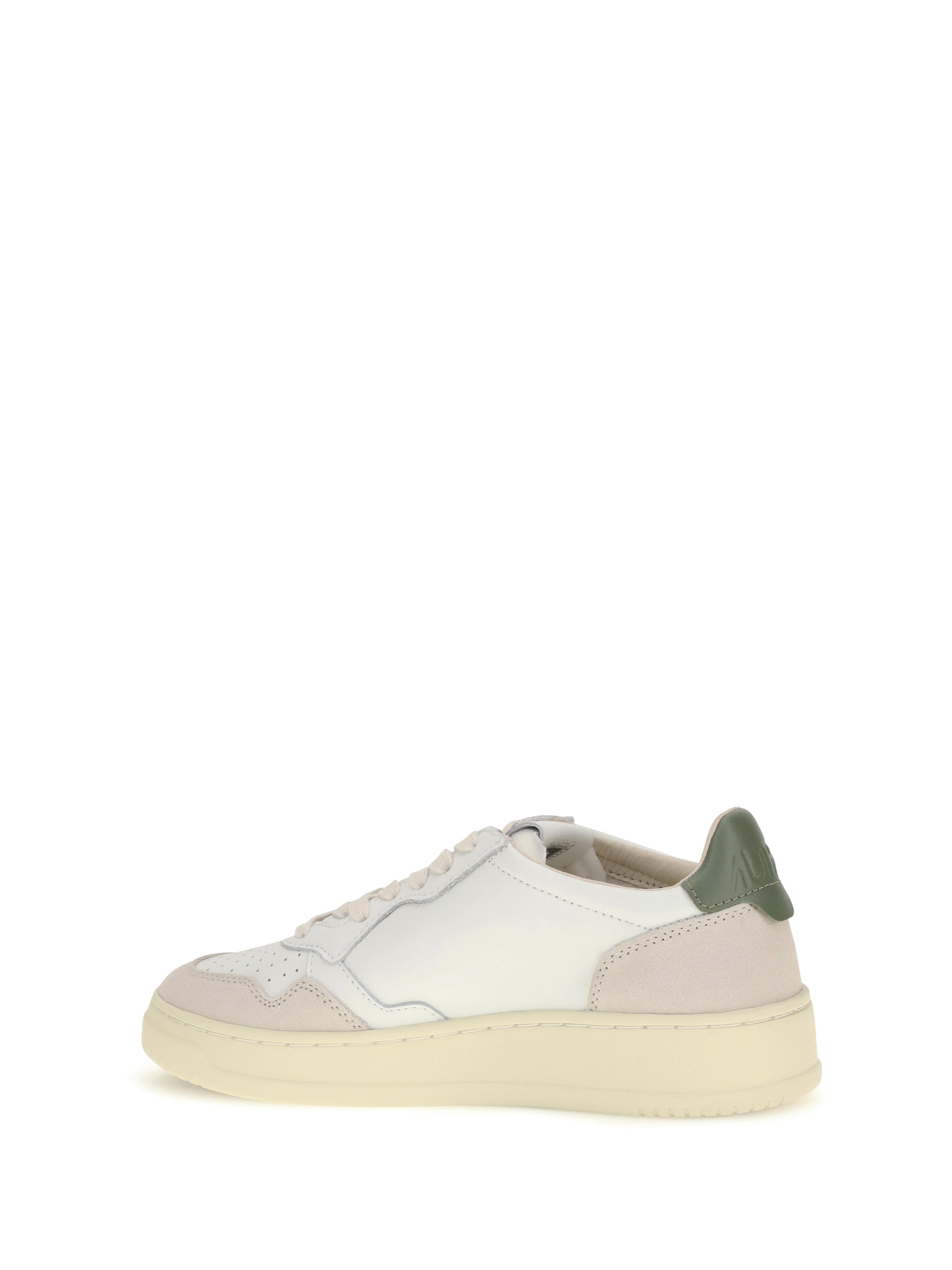 medalist low sneakers