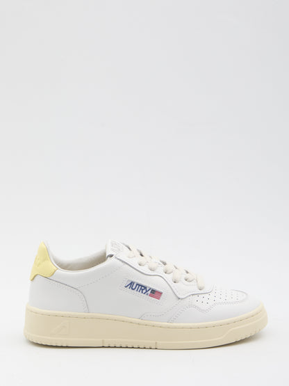 AUTRY 36 medalist low sneakers 