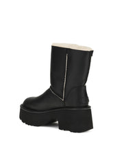 UGG 6 classic esmee boots