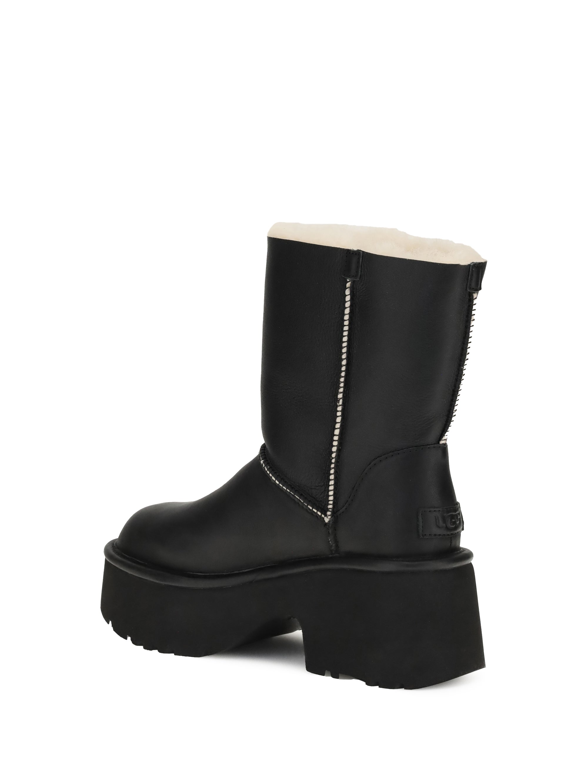 UGG 6 classic esmee boots
