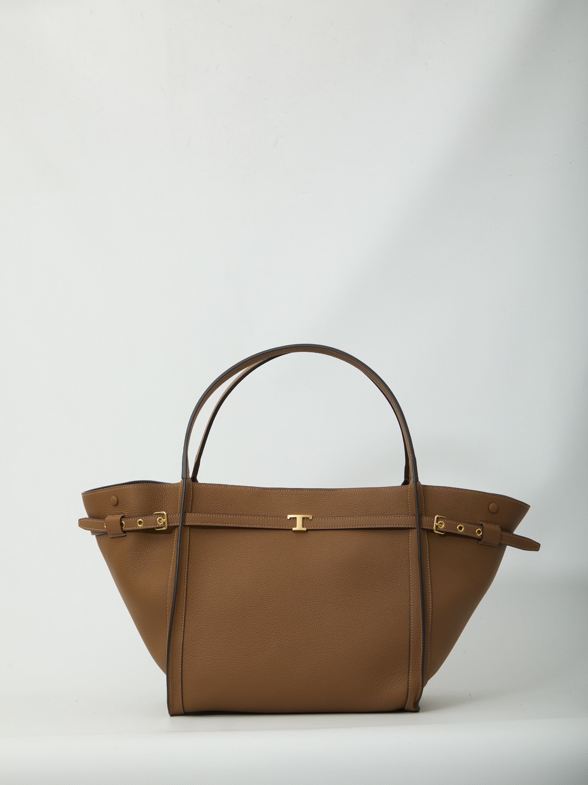 medium t signature shopping bag