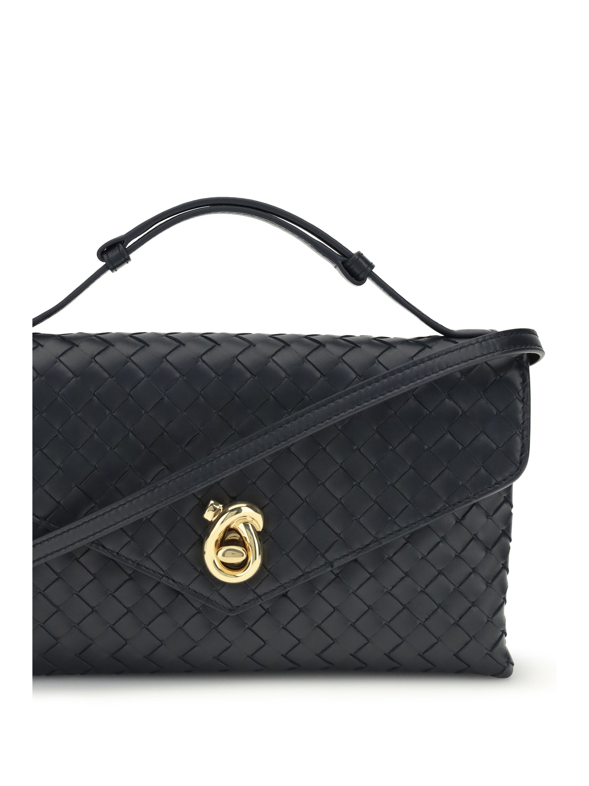 knot lock shoulder bag