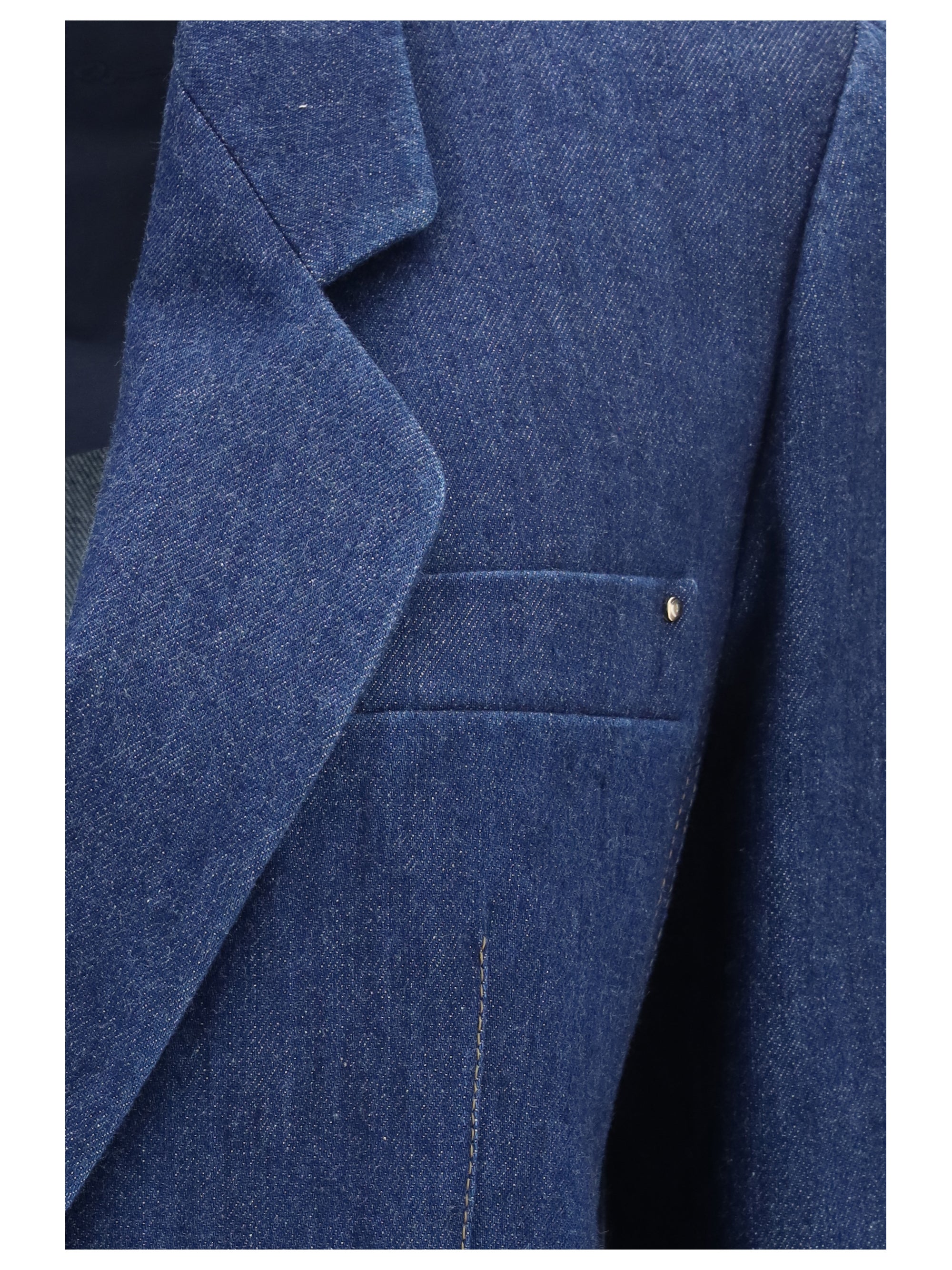 single-breasted denim jacket