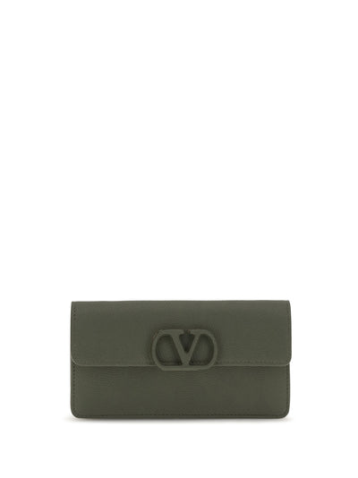 vlogo signature grainy calfskin chain wallet