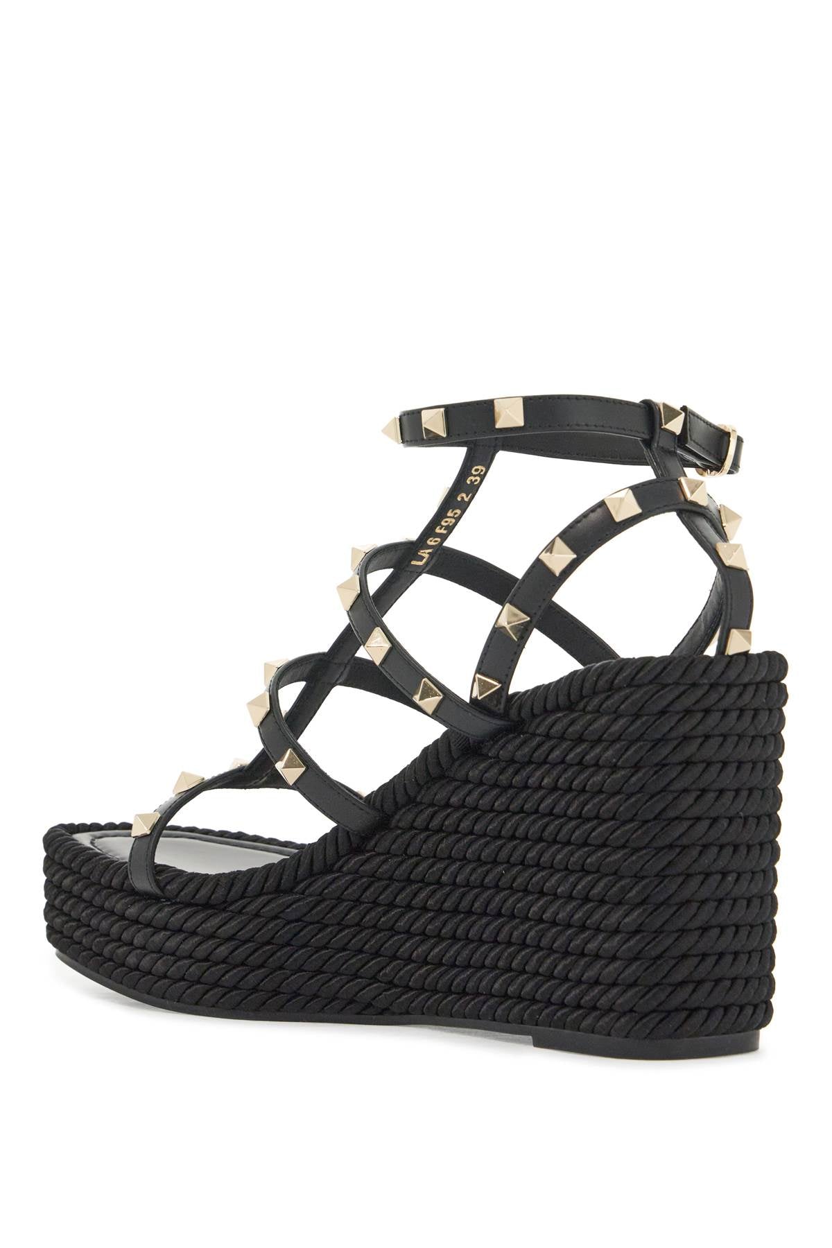 rockstud wedge sand