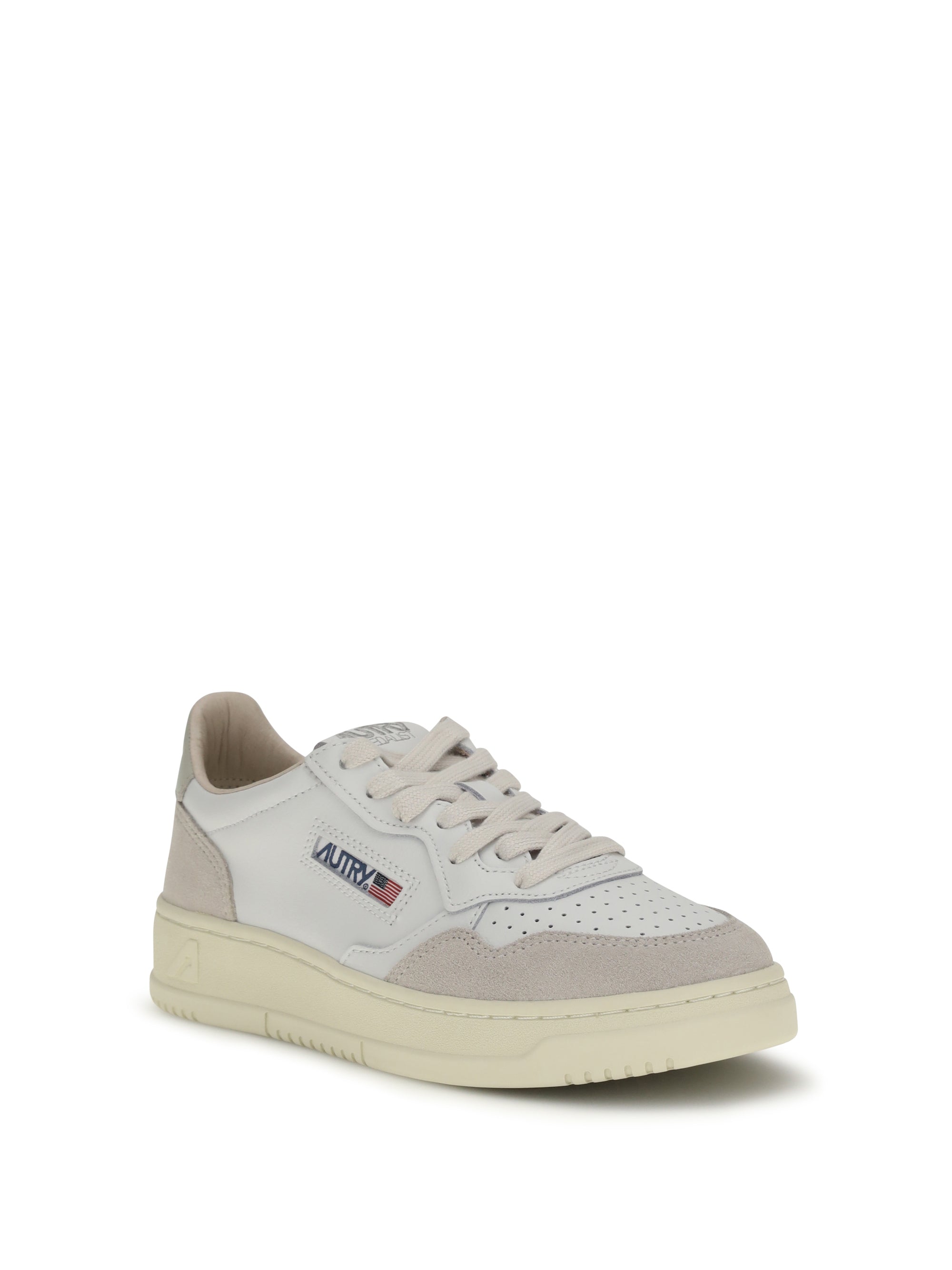 medalist low sneakers