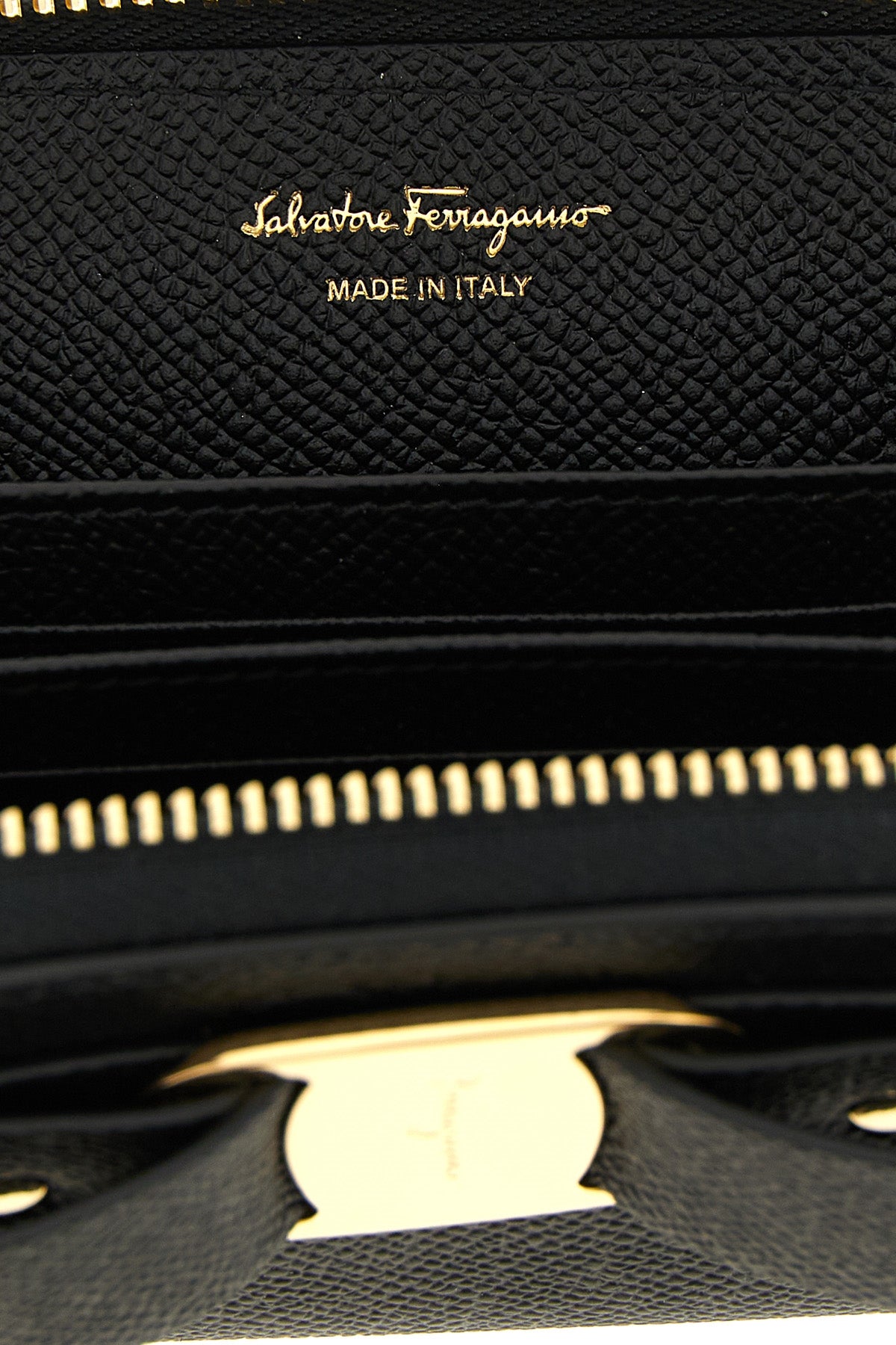 the ferragamo cardholder defines everyday elegance through a compact and structu