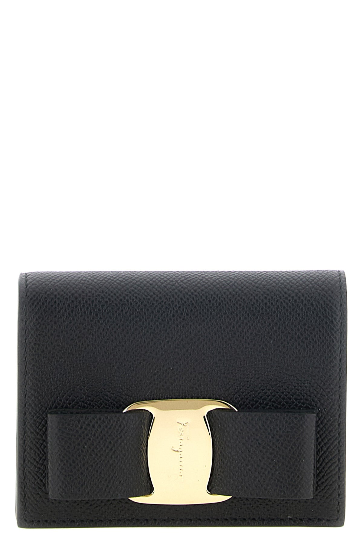 the ferragamo vara bow portfolio stands out for its compact construction in fi