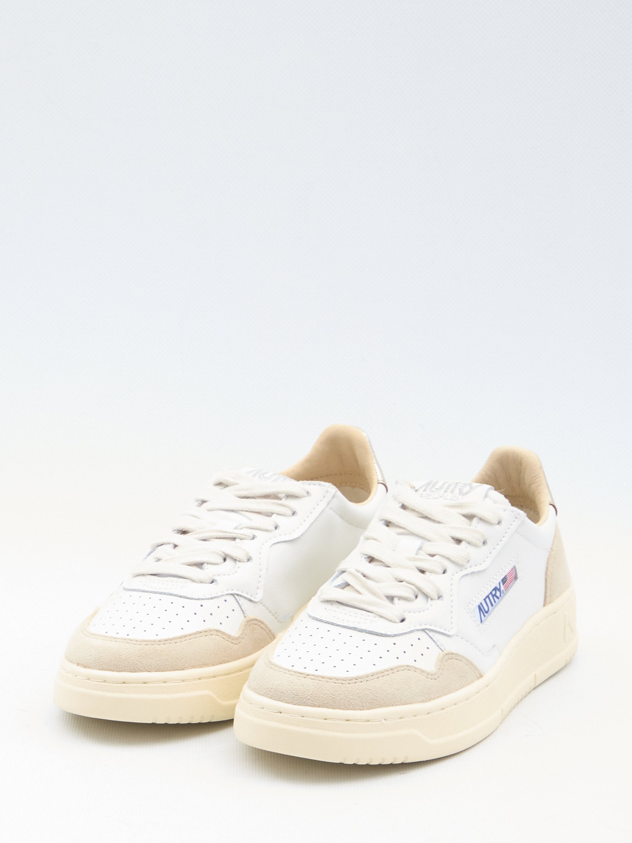 AUTRY 36 medalist low sneakers 