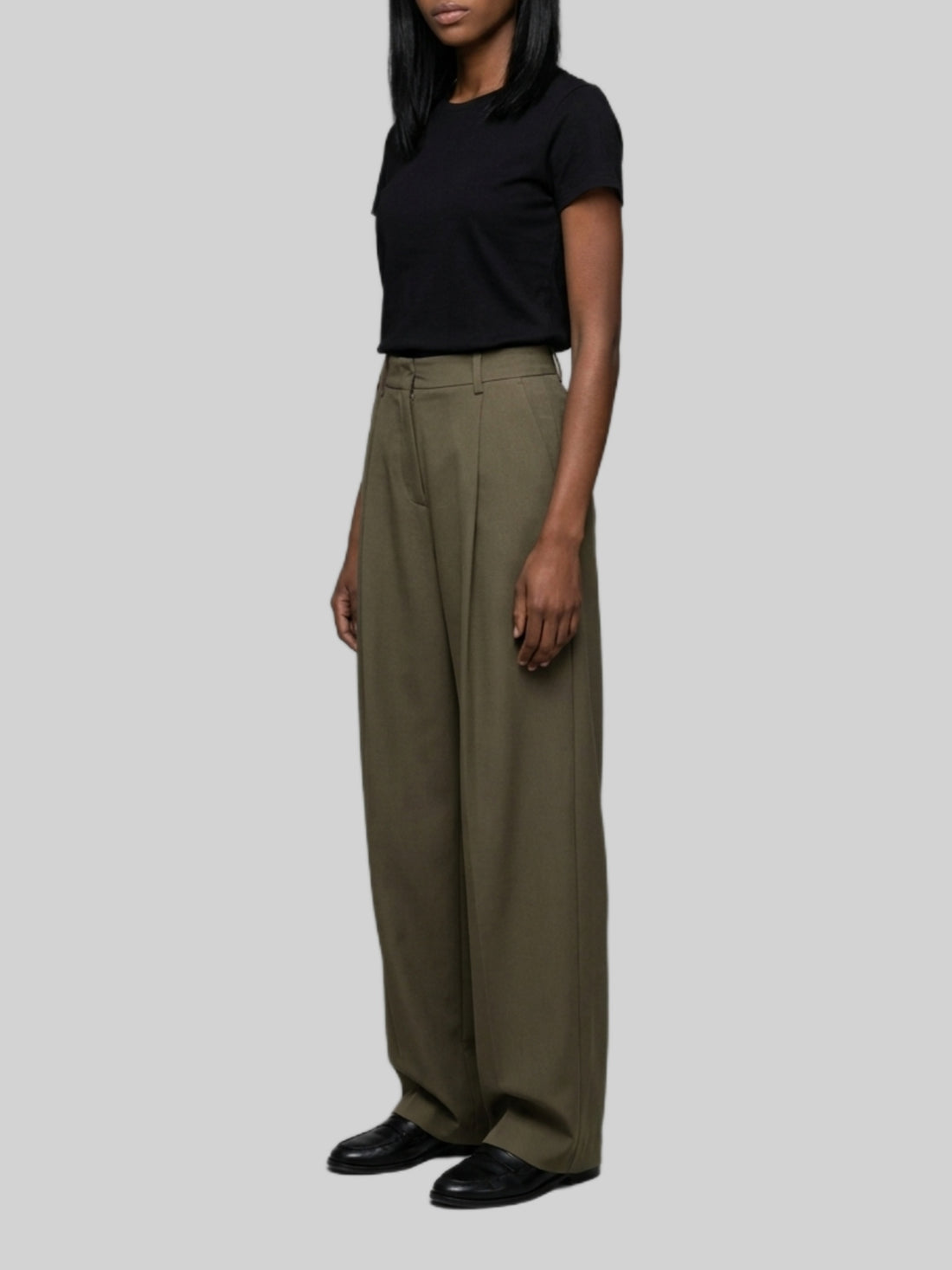 SUTTON NEW YORK 38 light stretch canvas pants in military green