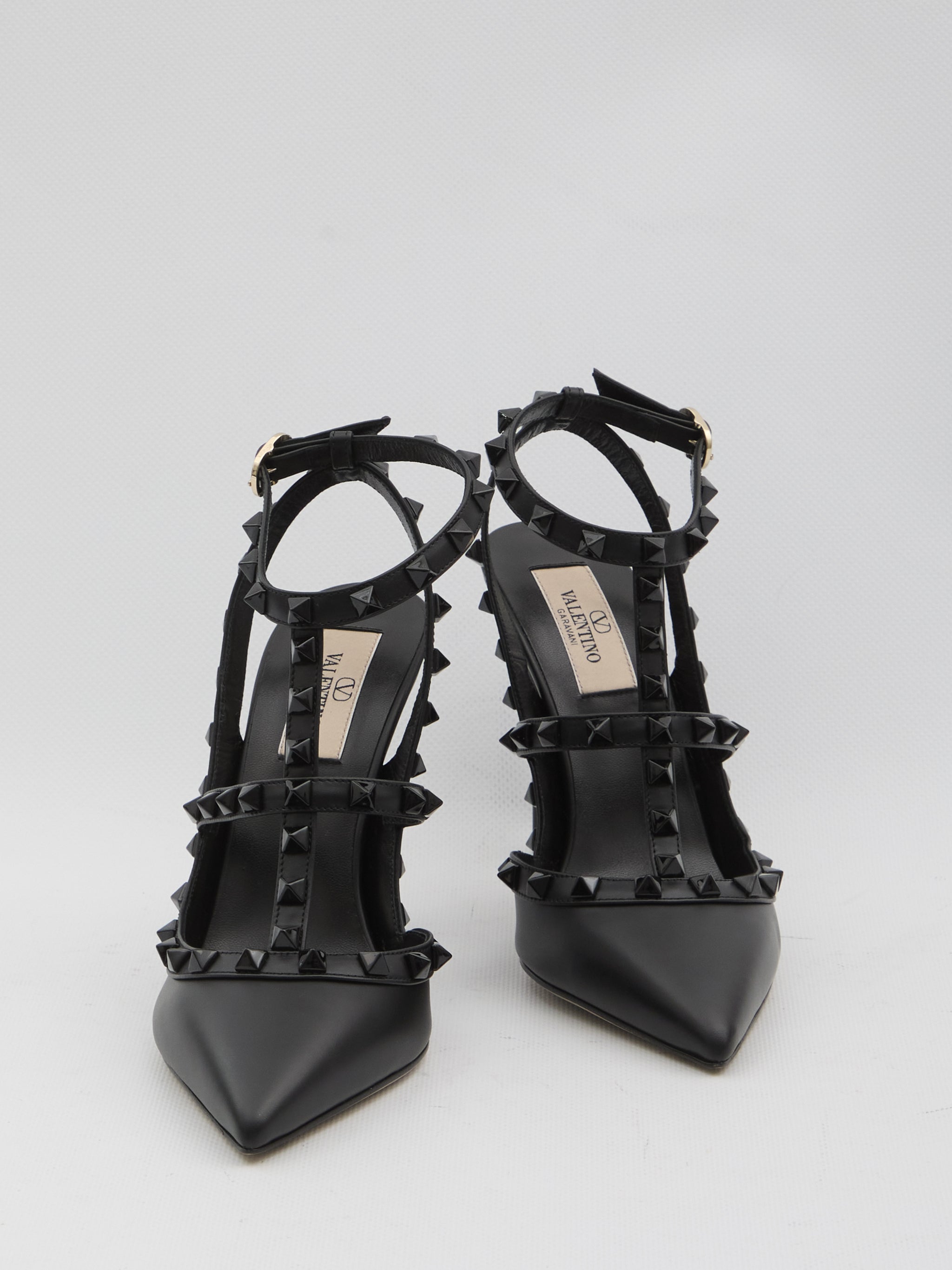 rockstud pumps