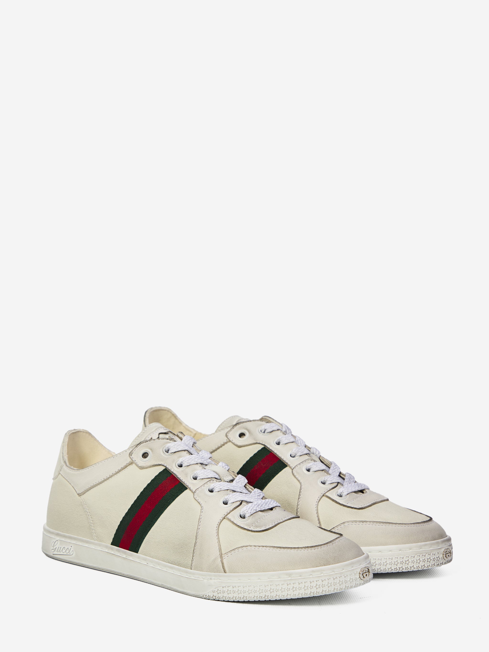 stretch sneakers