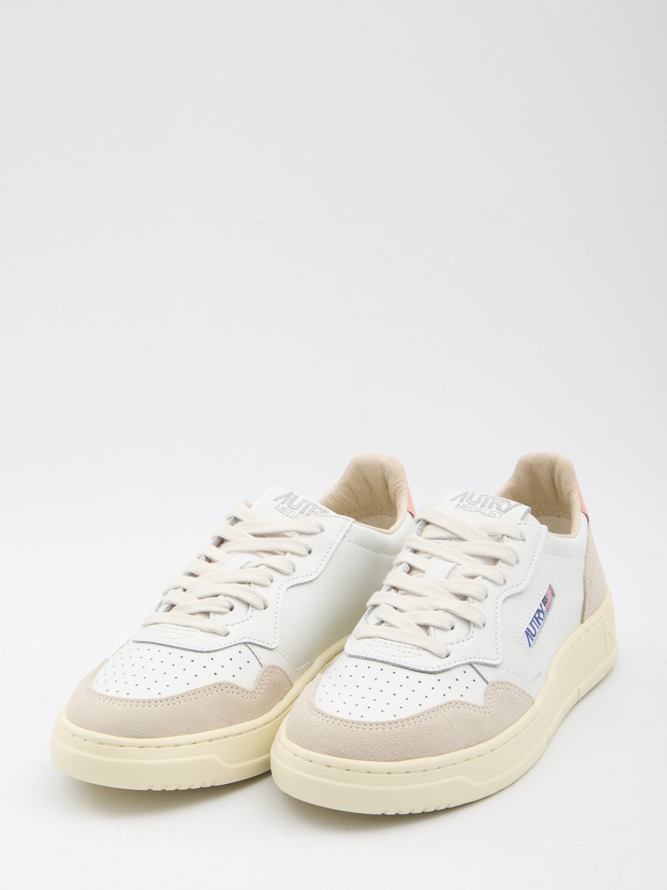 AUTRY 36 medalist low sneakers 