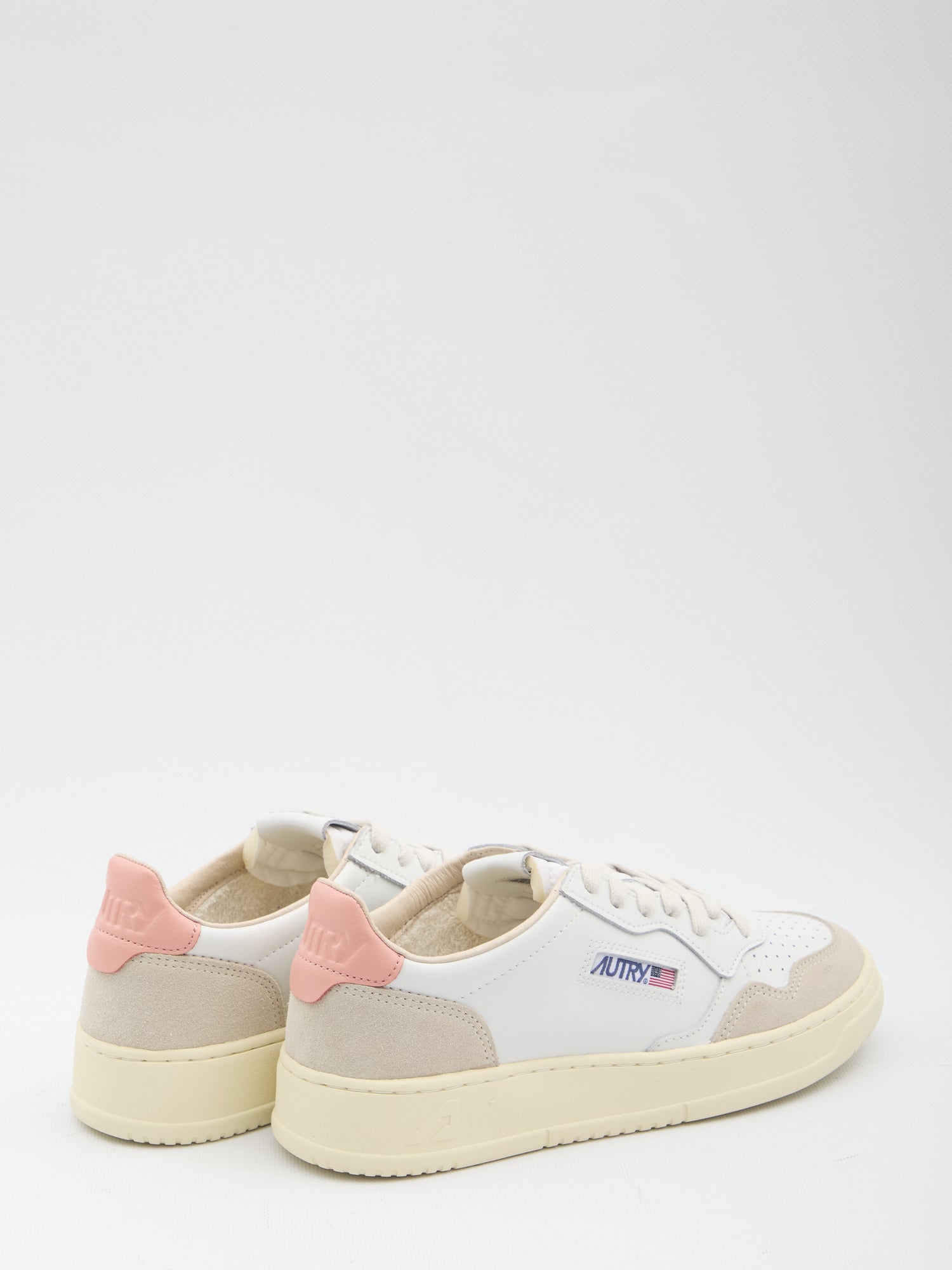 AUTRY 36 medalist low sneakers 
