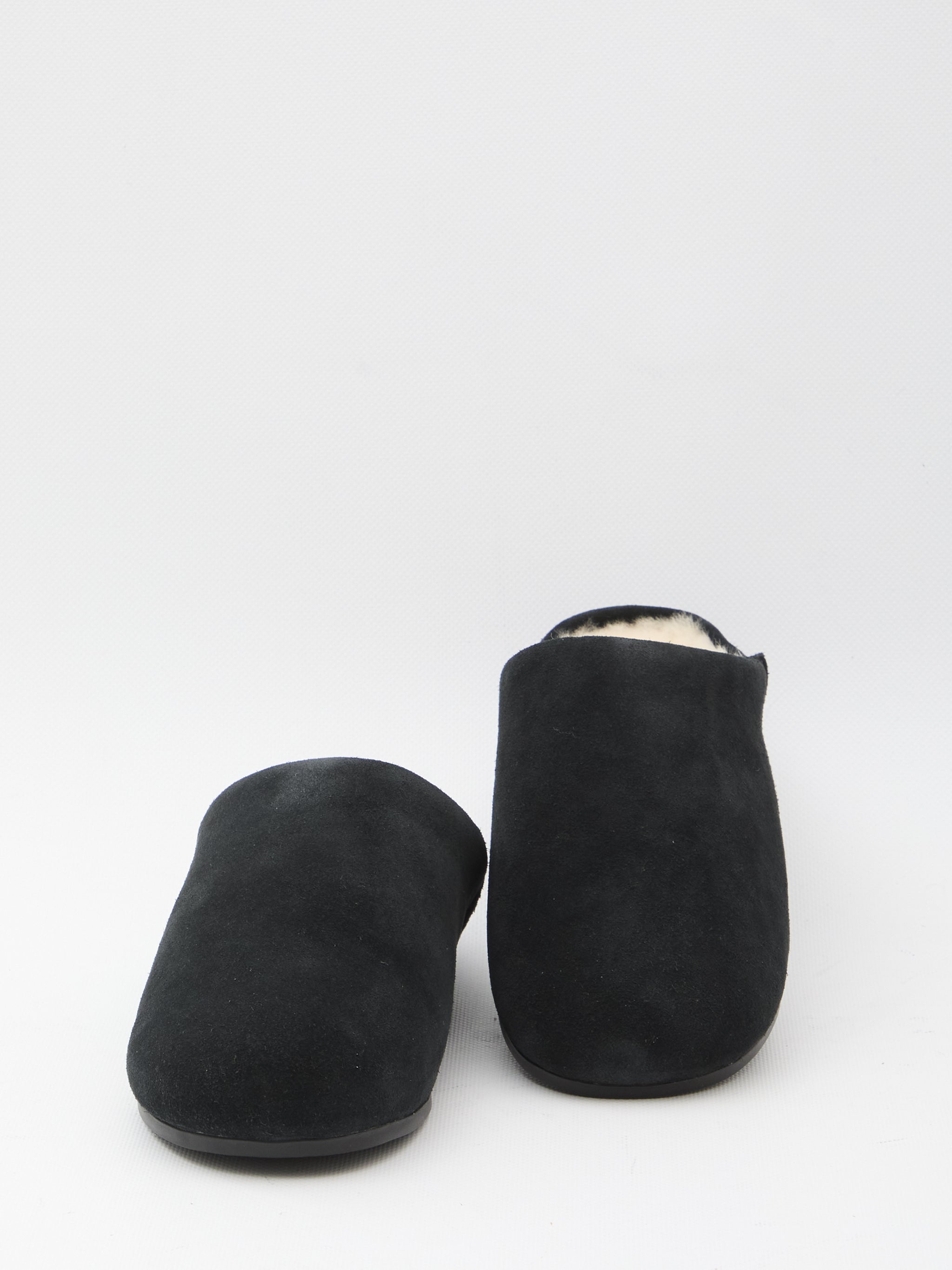 elea slip-on ugg