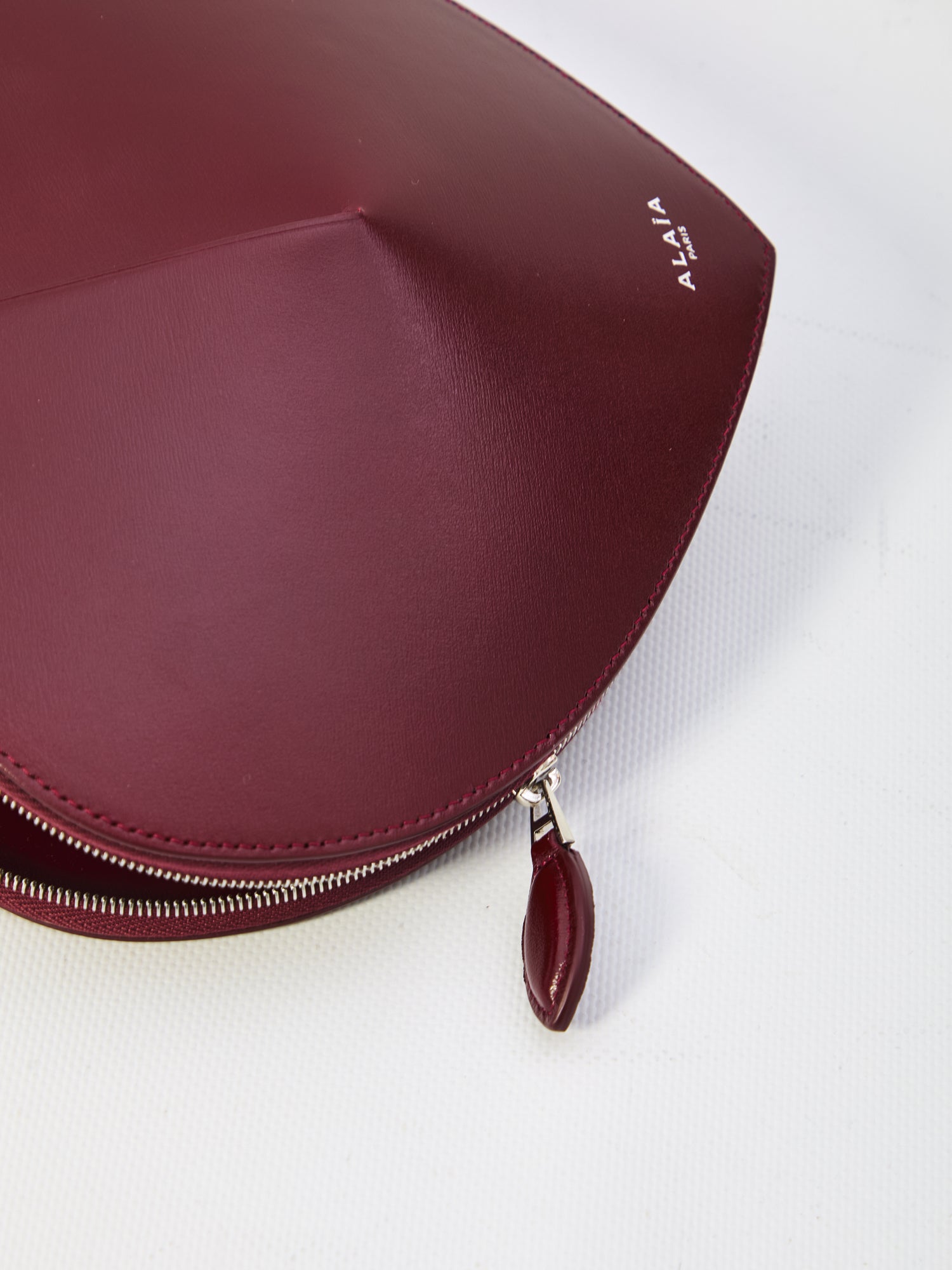 ALAIA OS le coeur red bag