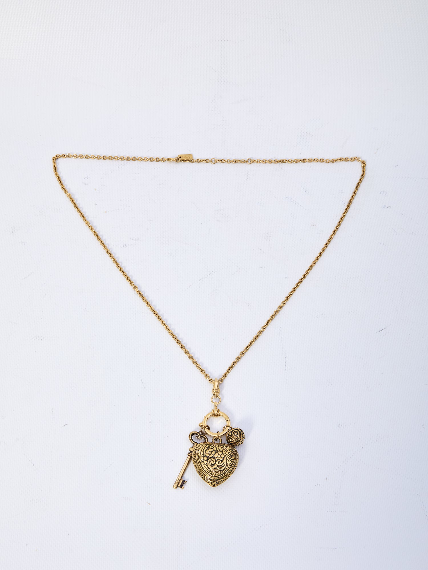 CHLOE OS château treasures pendants necklace