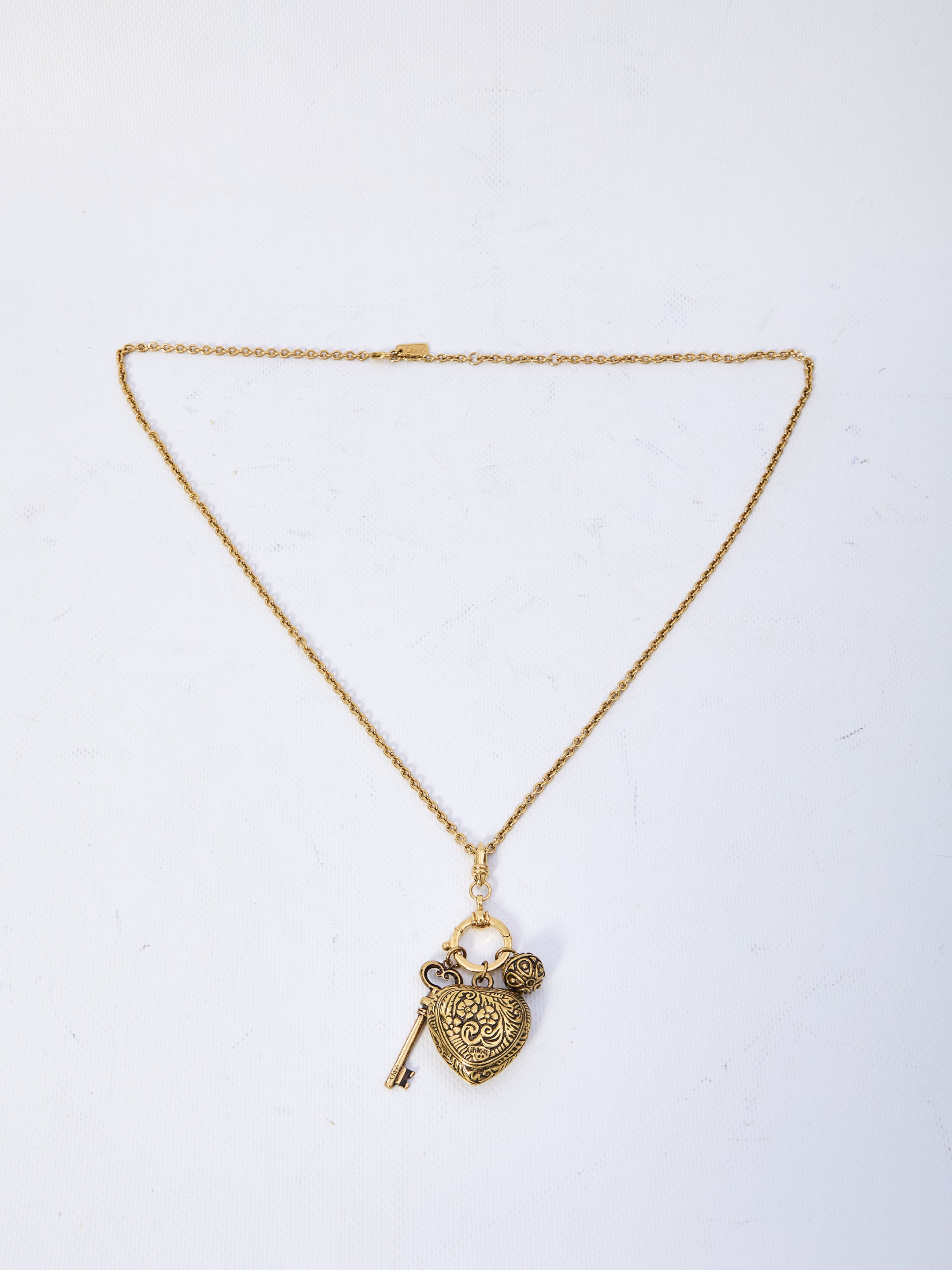 CHLOE OS château treasures pendants necklace
