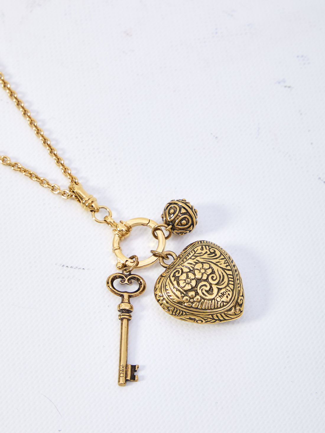 CHLOE OS château treasures pendants necklace