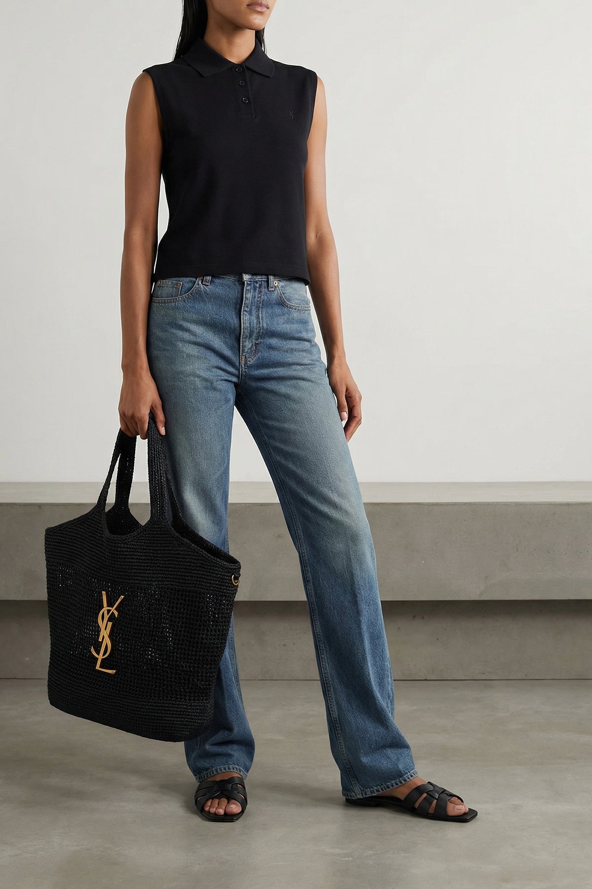 icare shopping bag in natural raffia and hand-crocheted vegetable tanned leath