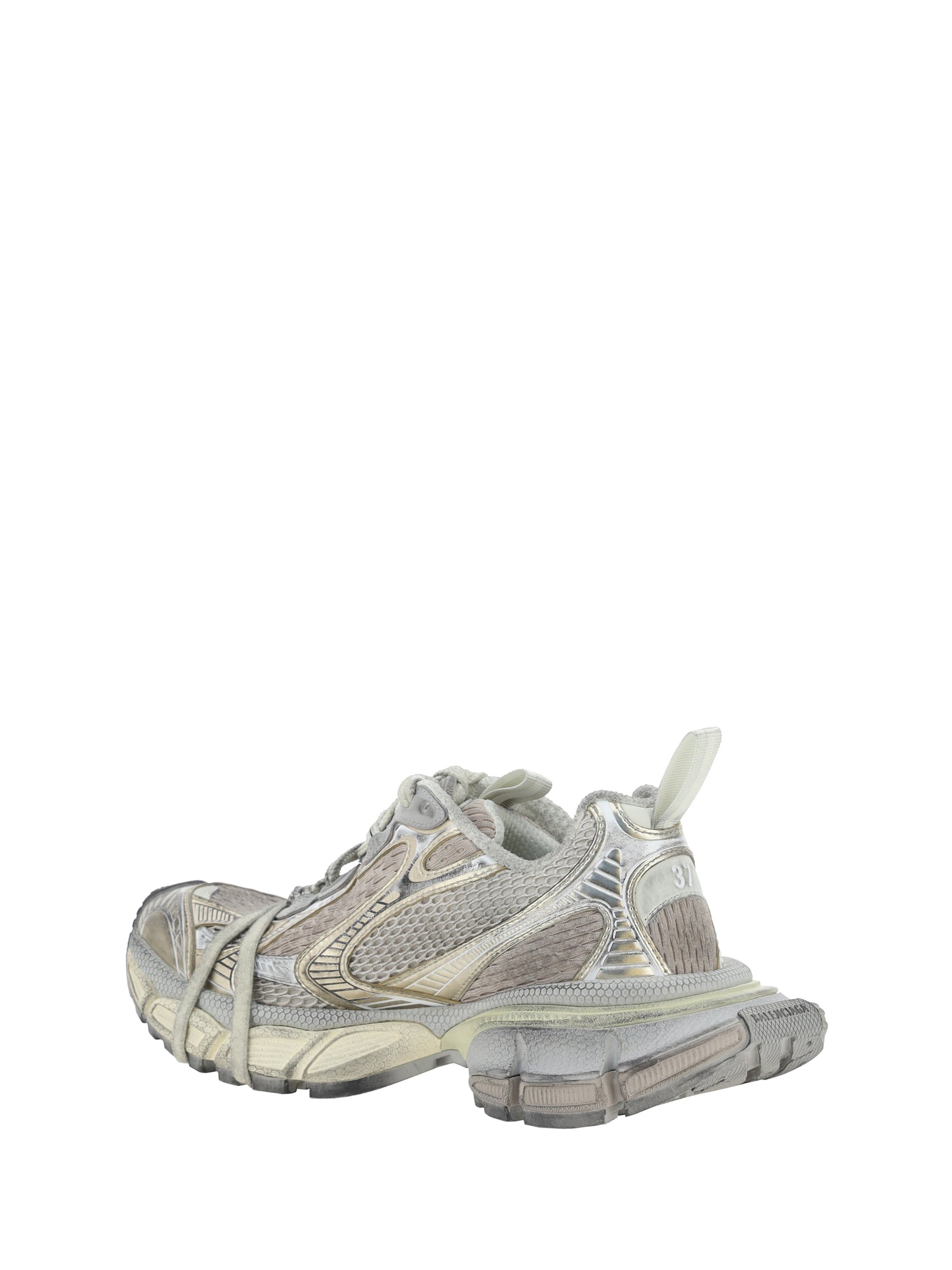 3xl sneakers