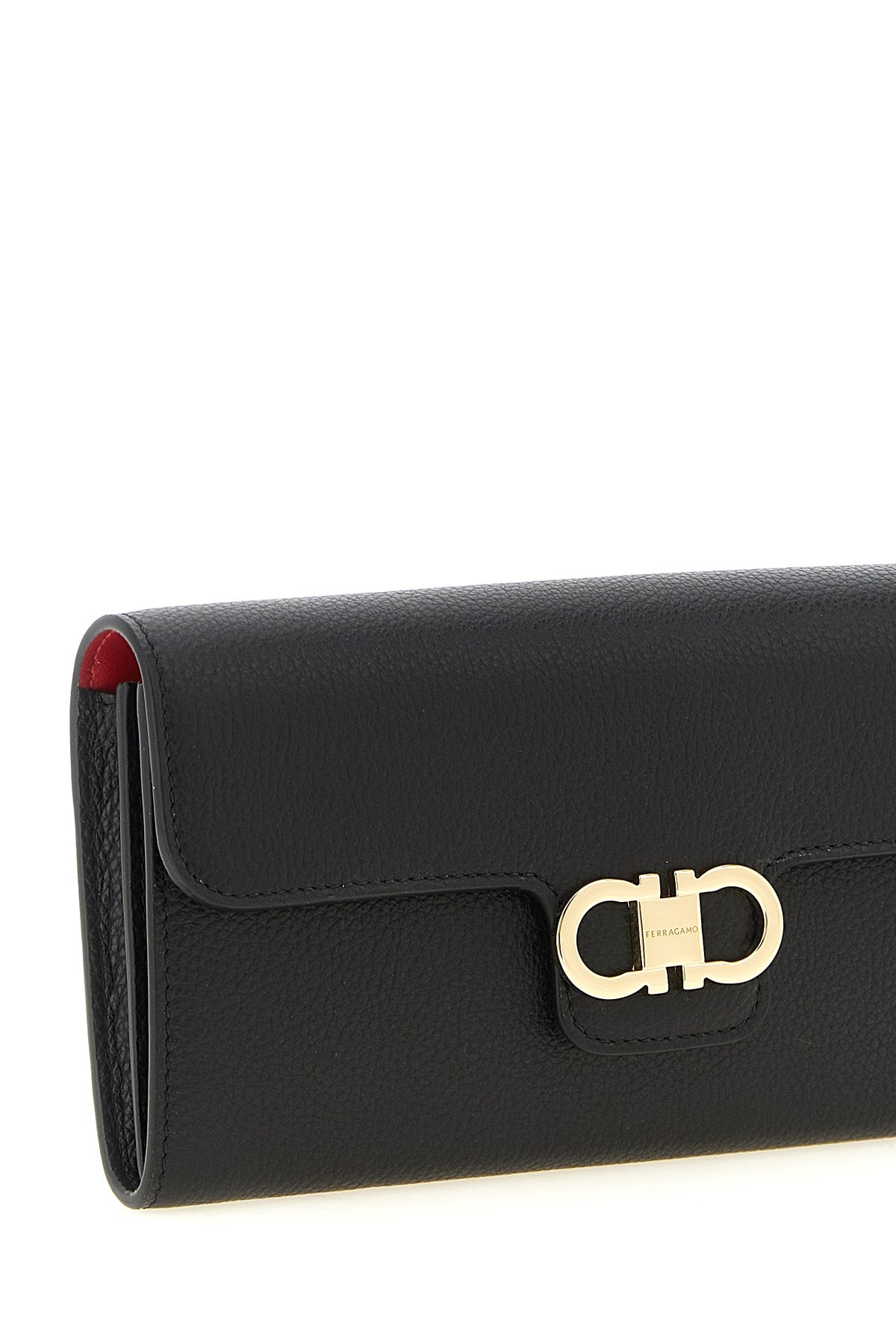 the ferragamo wallet on chain represents the quintessence of luxury leather good