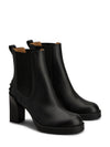 chelsea boots in leather