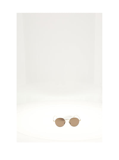 metal frame 28
