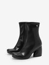 oval ankle boots in stretch lambskin nappa