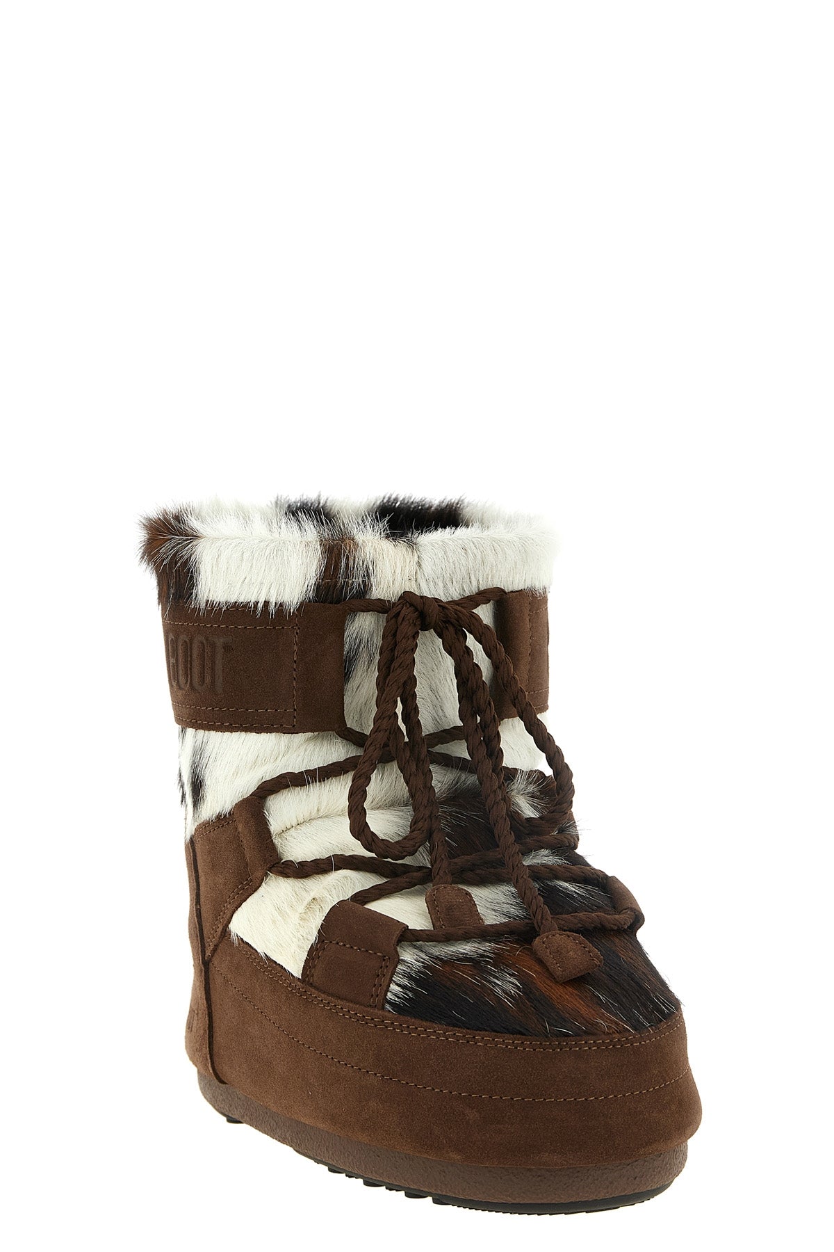 the moon boot icon low archive 1985 snow boots redefine après-ski aesthetics t