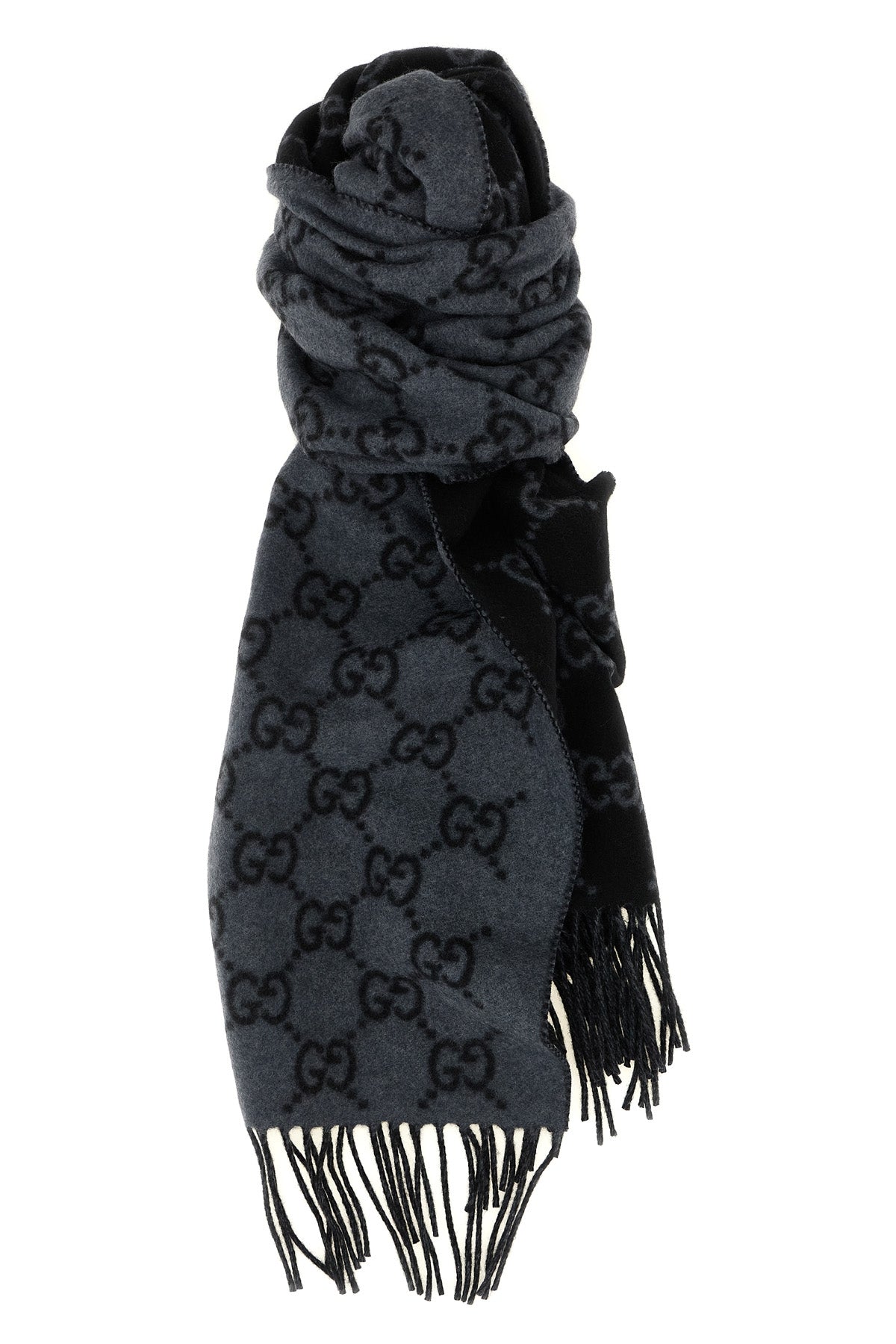 the gucci scarf